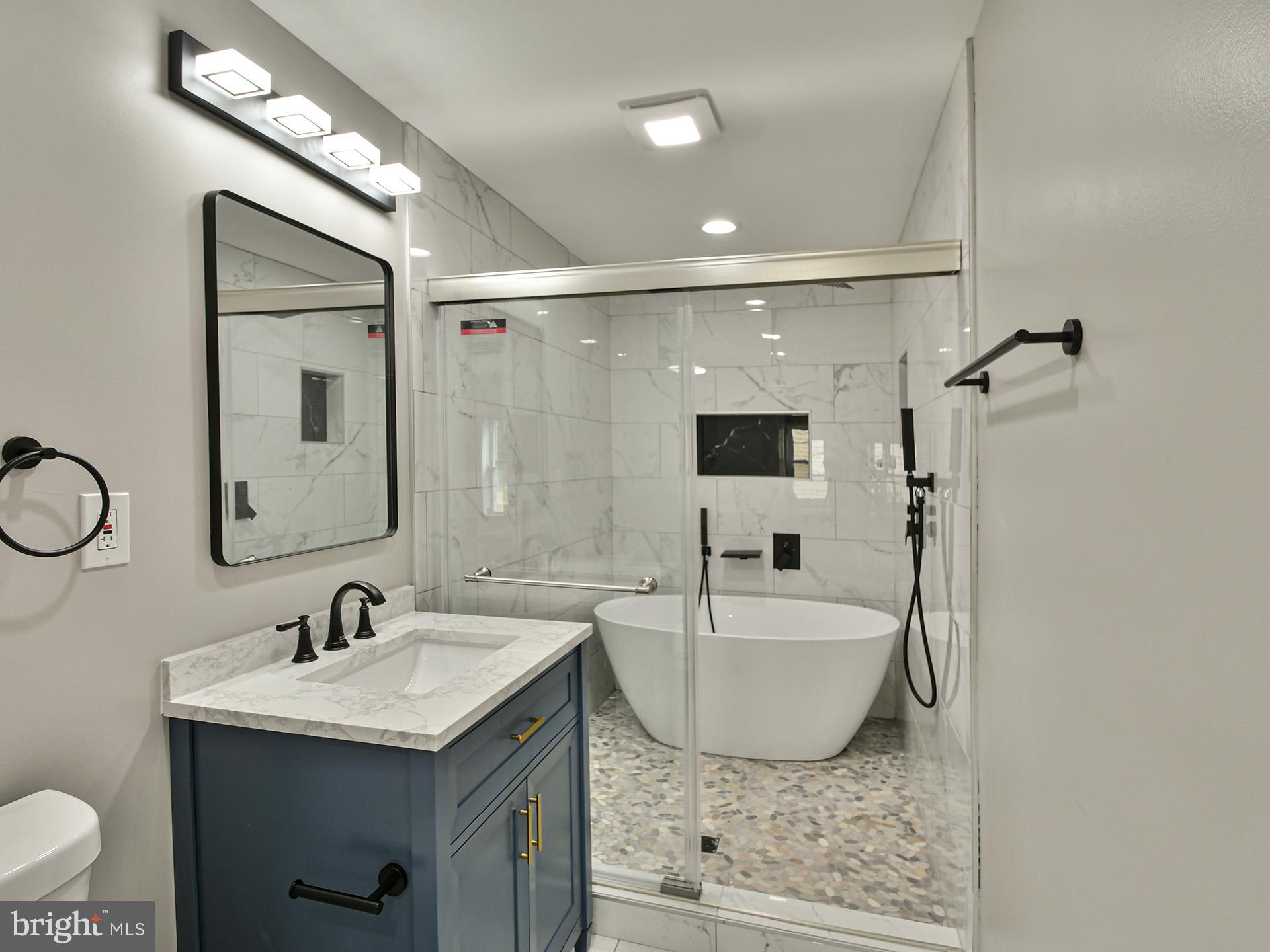 BROADWAY EAST - Residential