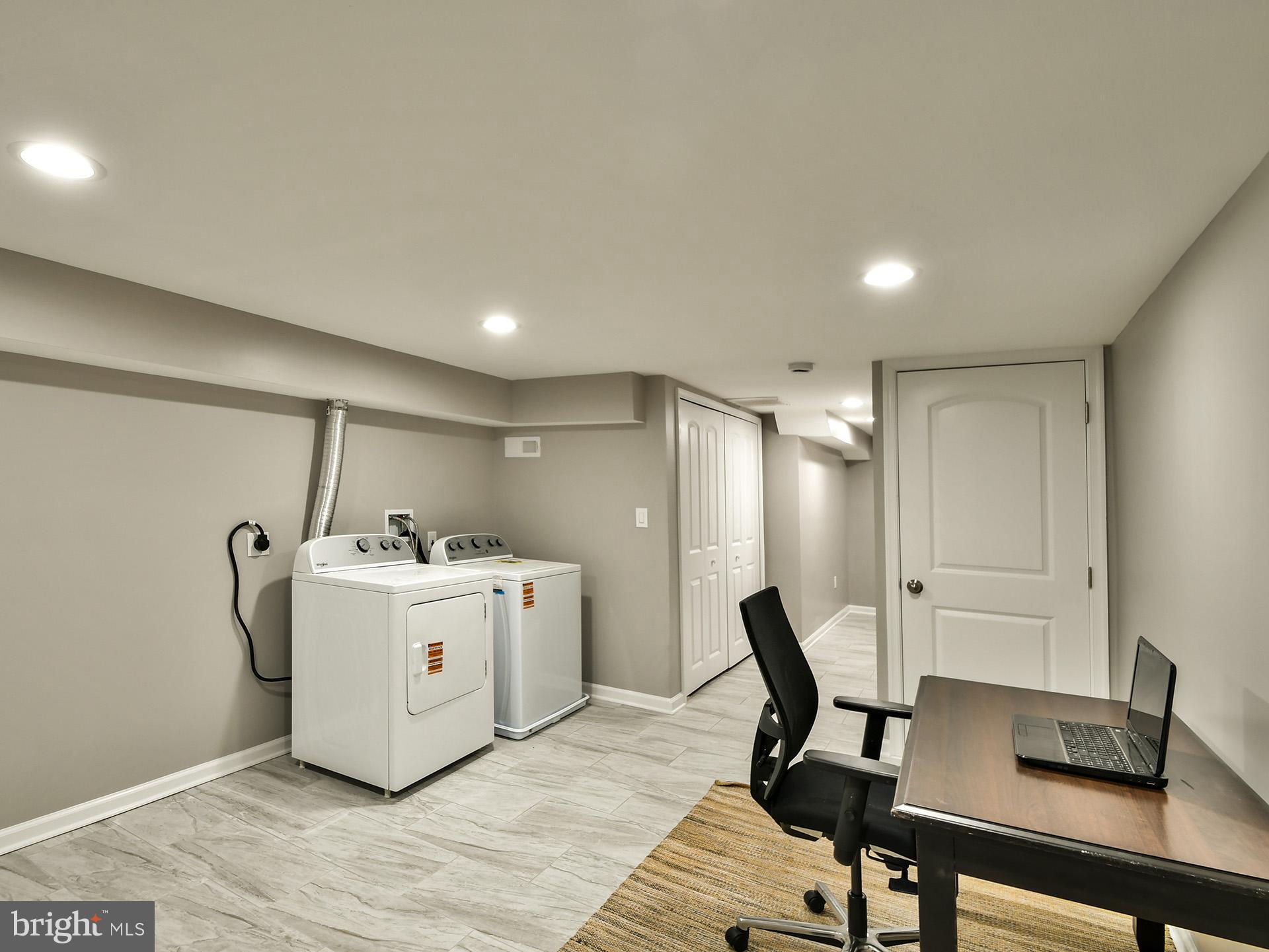 BROADWAY EAST - Residential