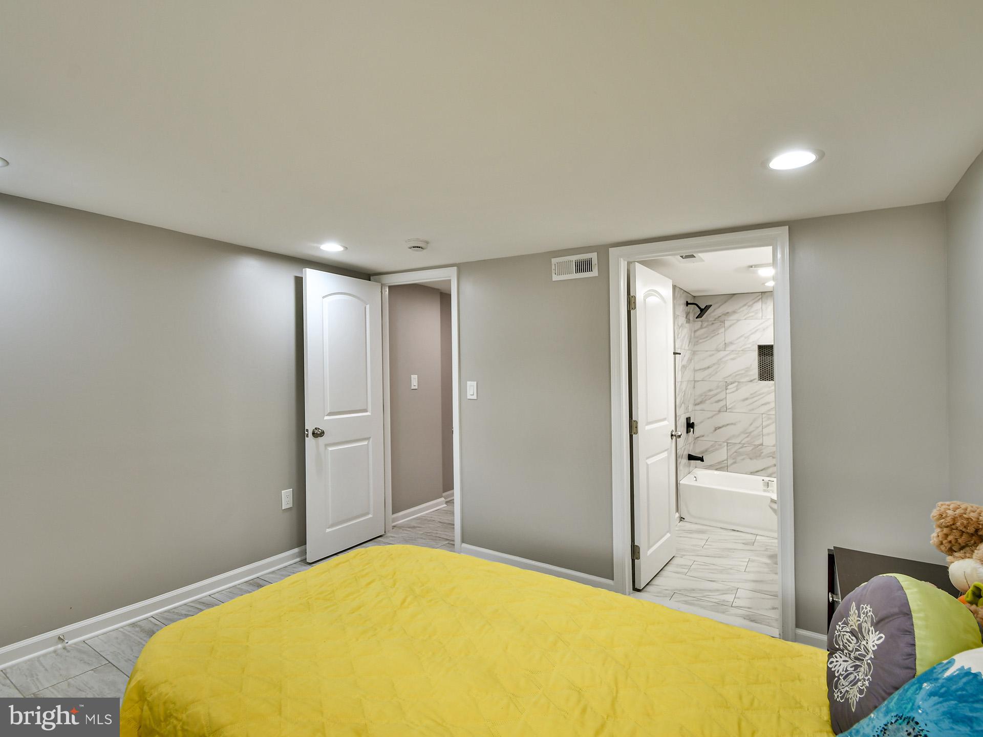 BROADWAY EAST - Residential