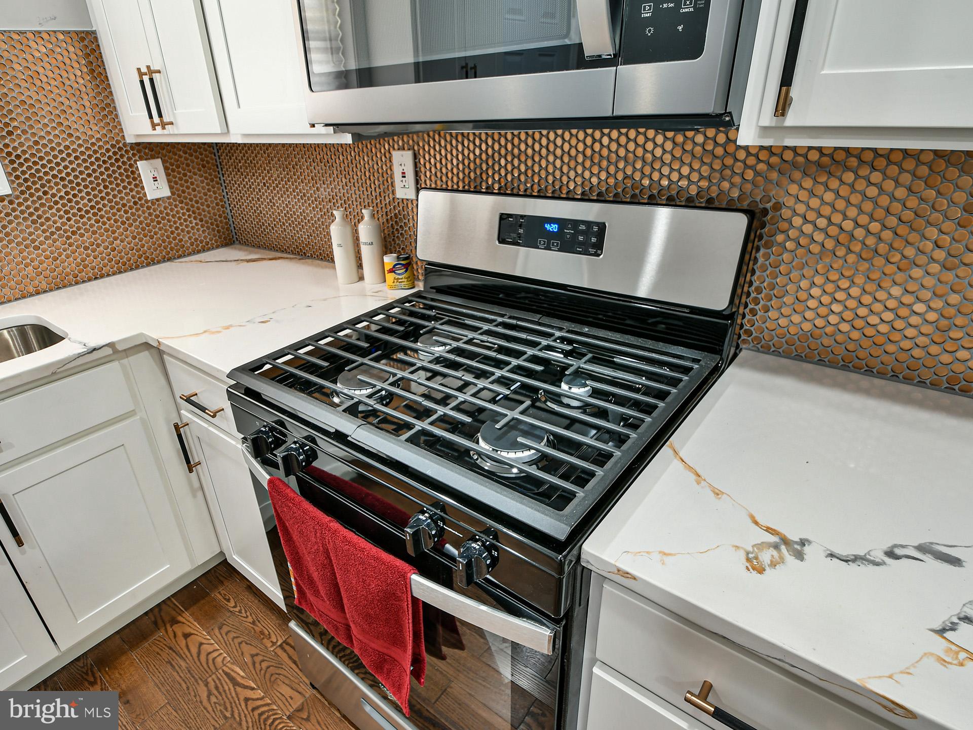 BROADWAY EAST - Residential