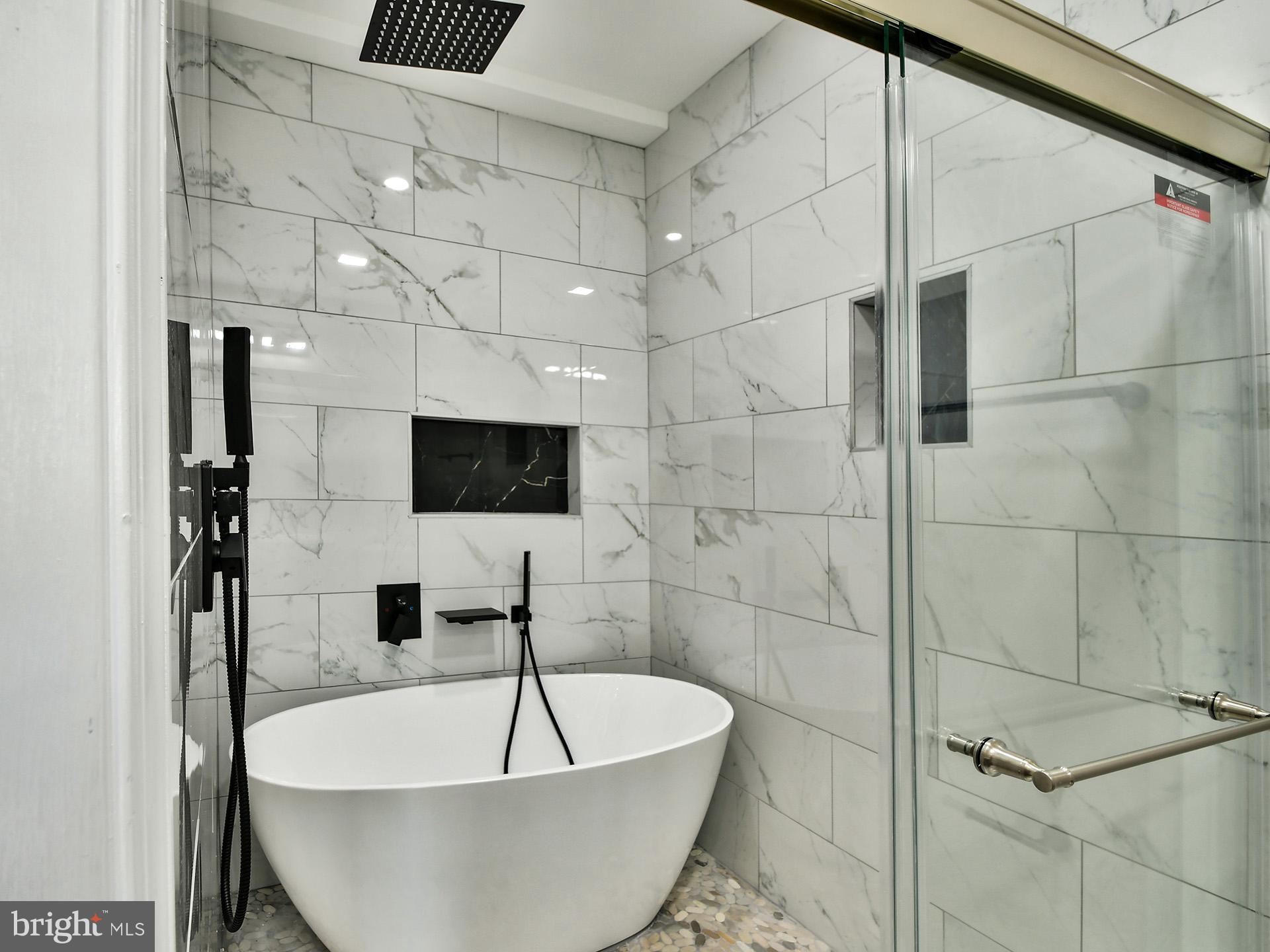 BROADWAY EAST - Residential