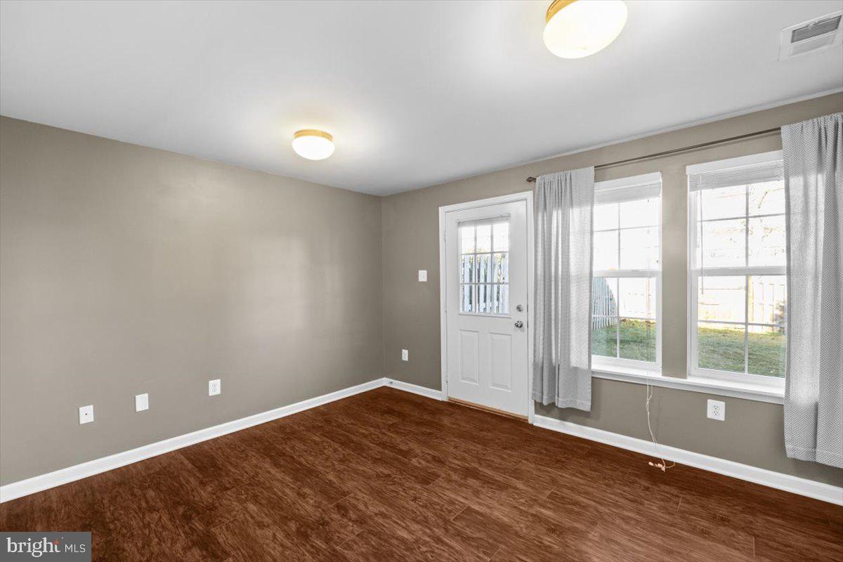 BROOKLAND MANOR - Residential