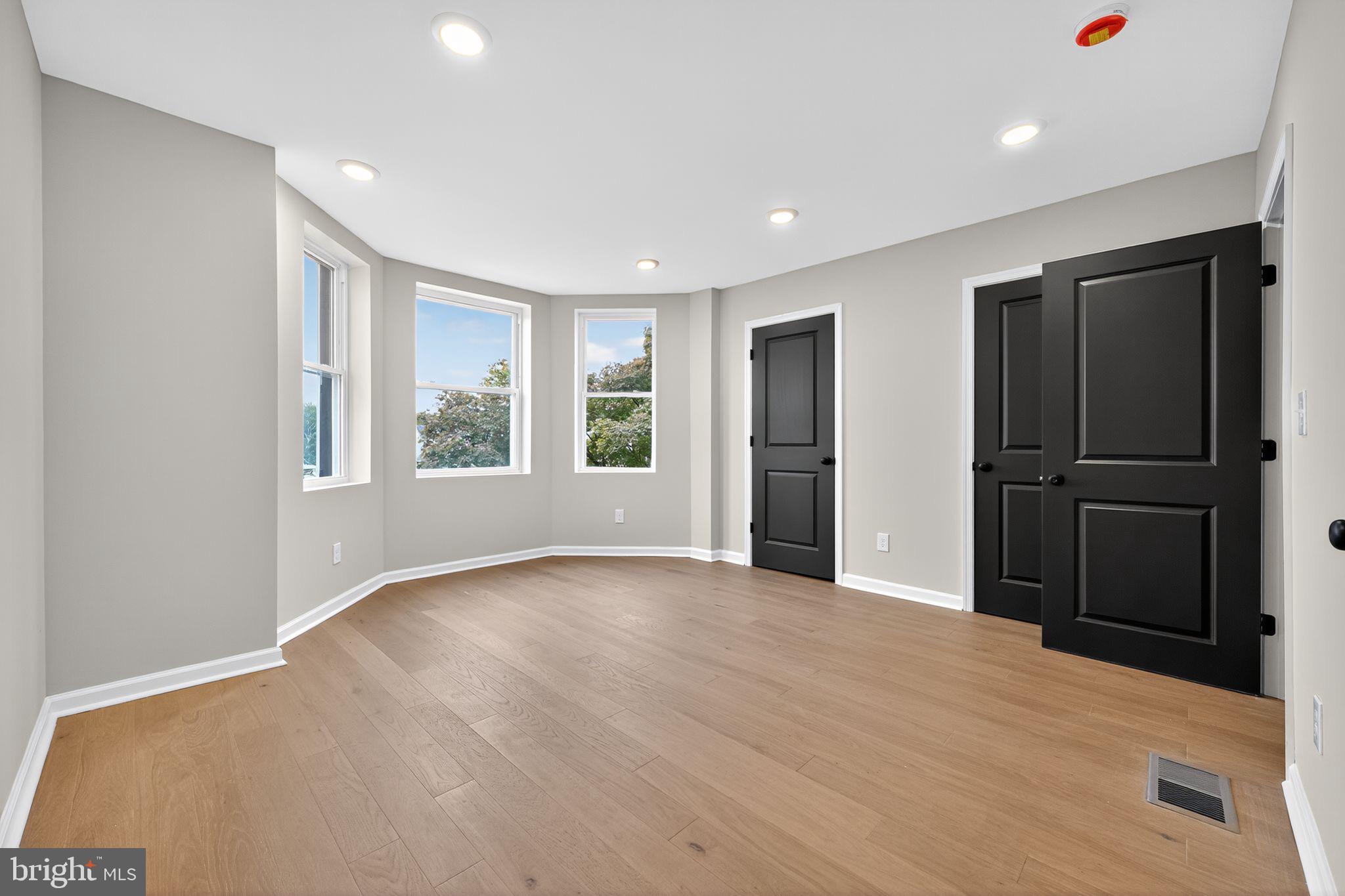 COBBS CREEK - Residential