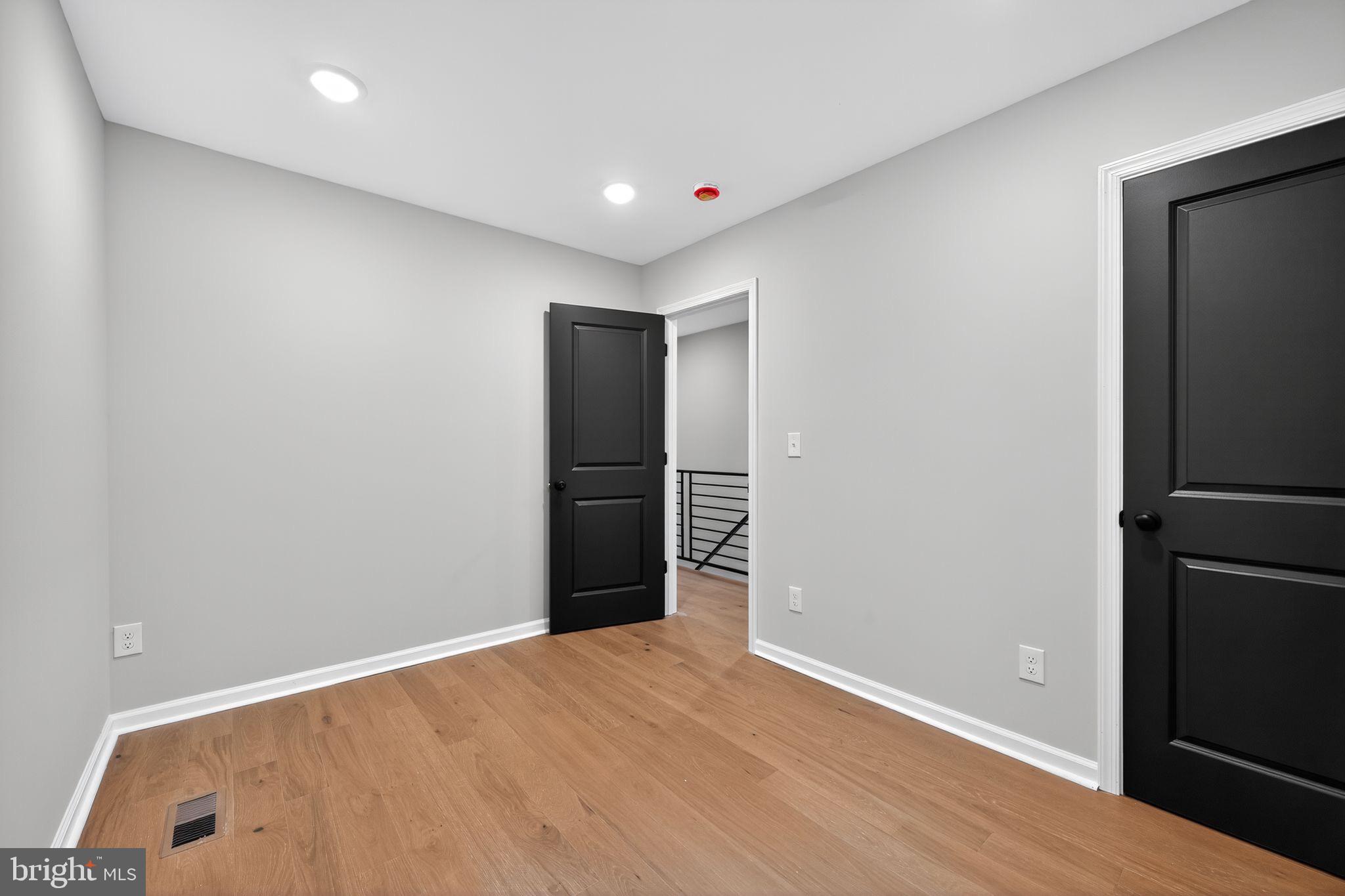 COBBS CREEK - Residential