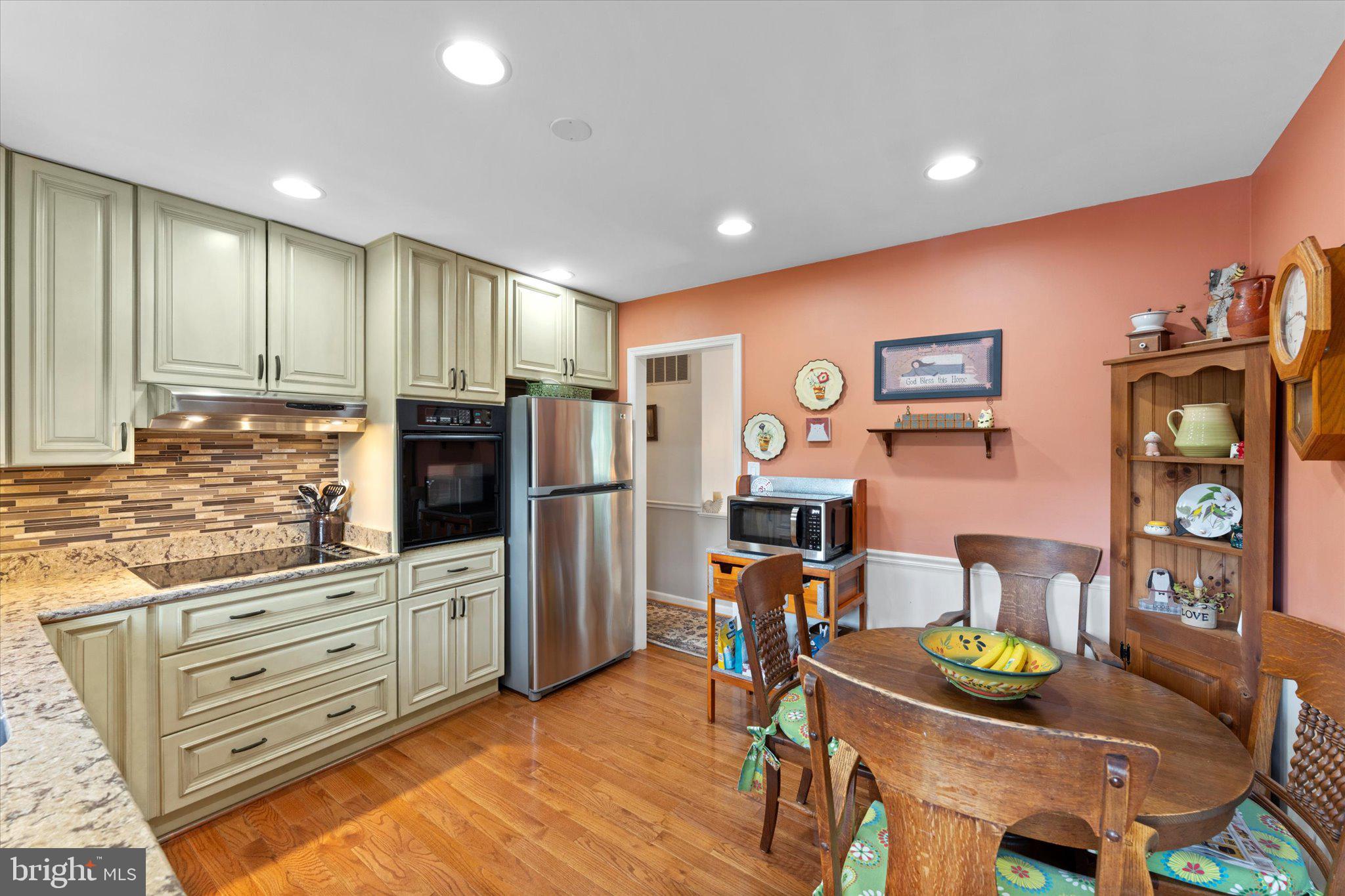 LEESBURG COUNTRY CLUB - Residential