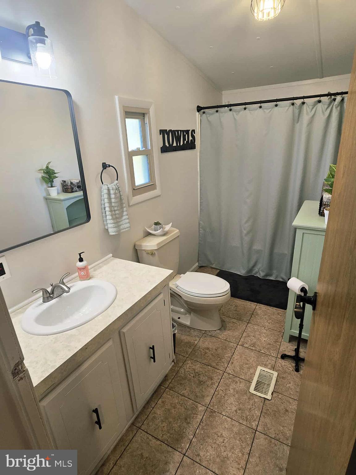 NONE  NO HOA - Residential