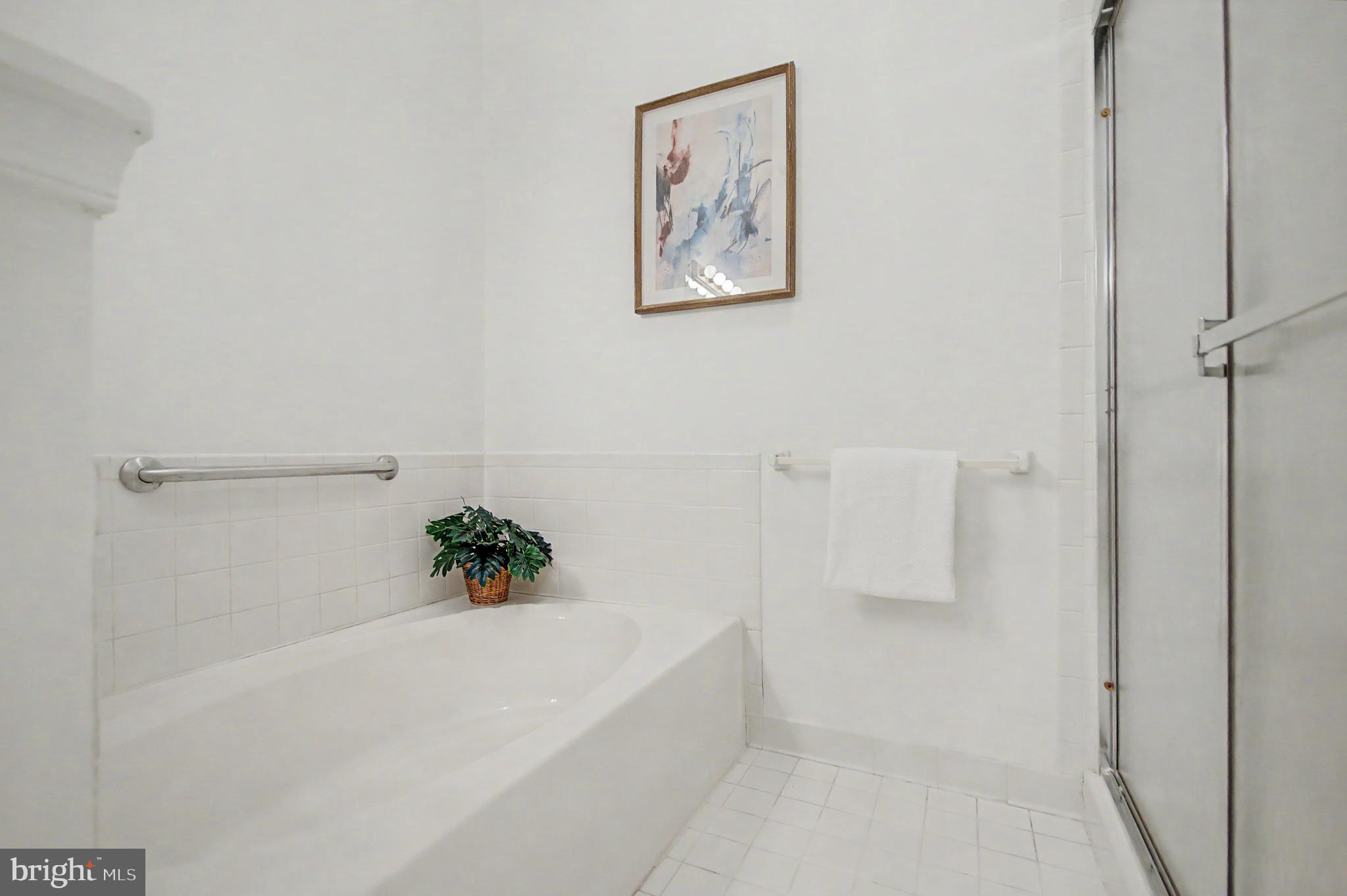 HERITAGE HARBOUR - Residential