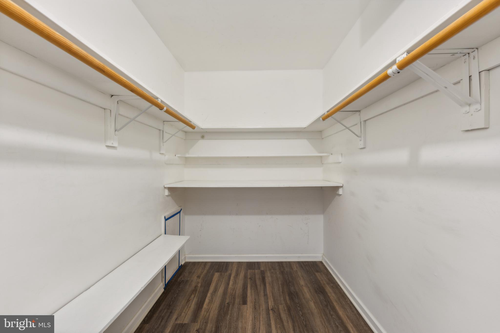 FAIRFAX WEST CONDOS - Residential Lease