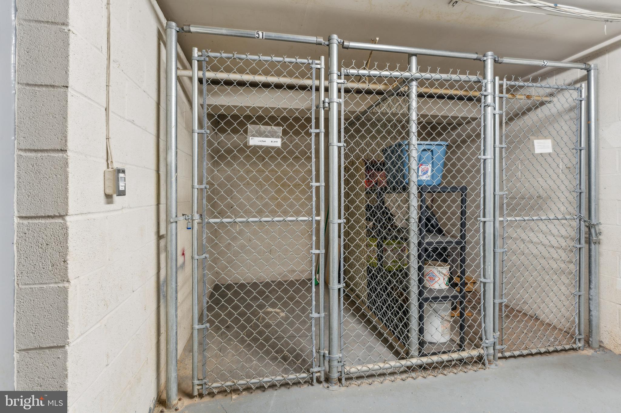 FAIRFAX WEST CONDOS - Residential Lease