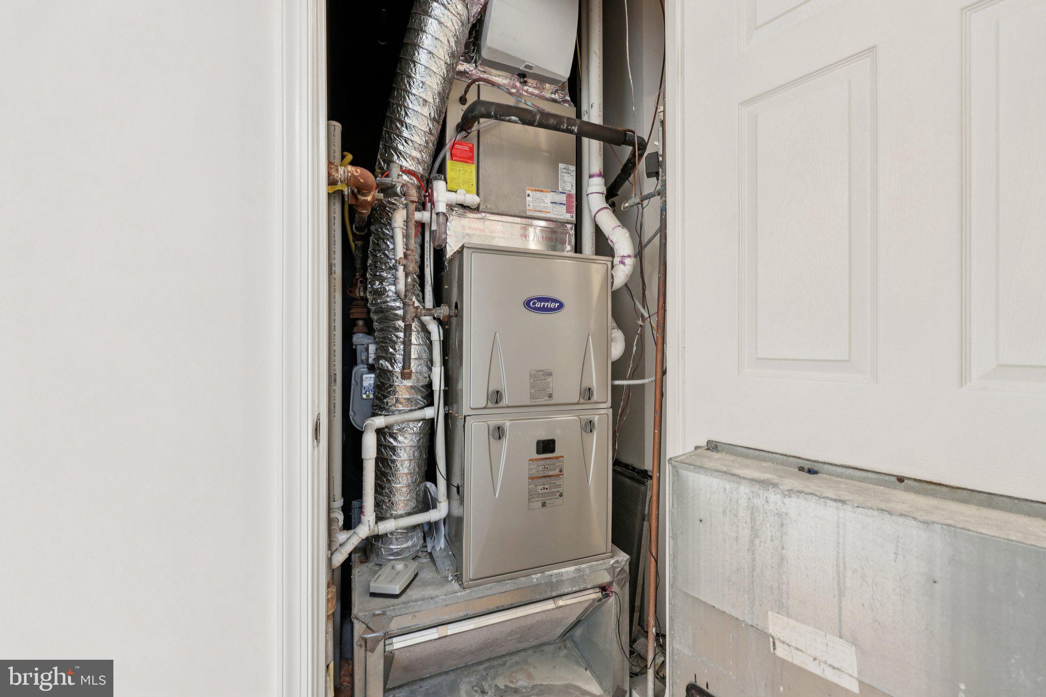 LANSDOWNE WOODS LEISURE WORLD - Residential