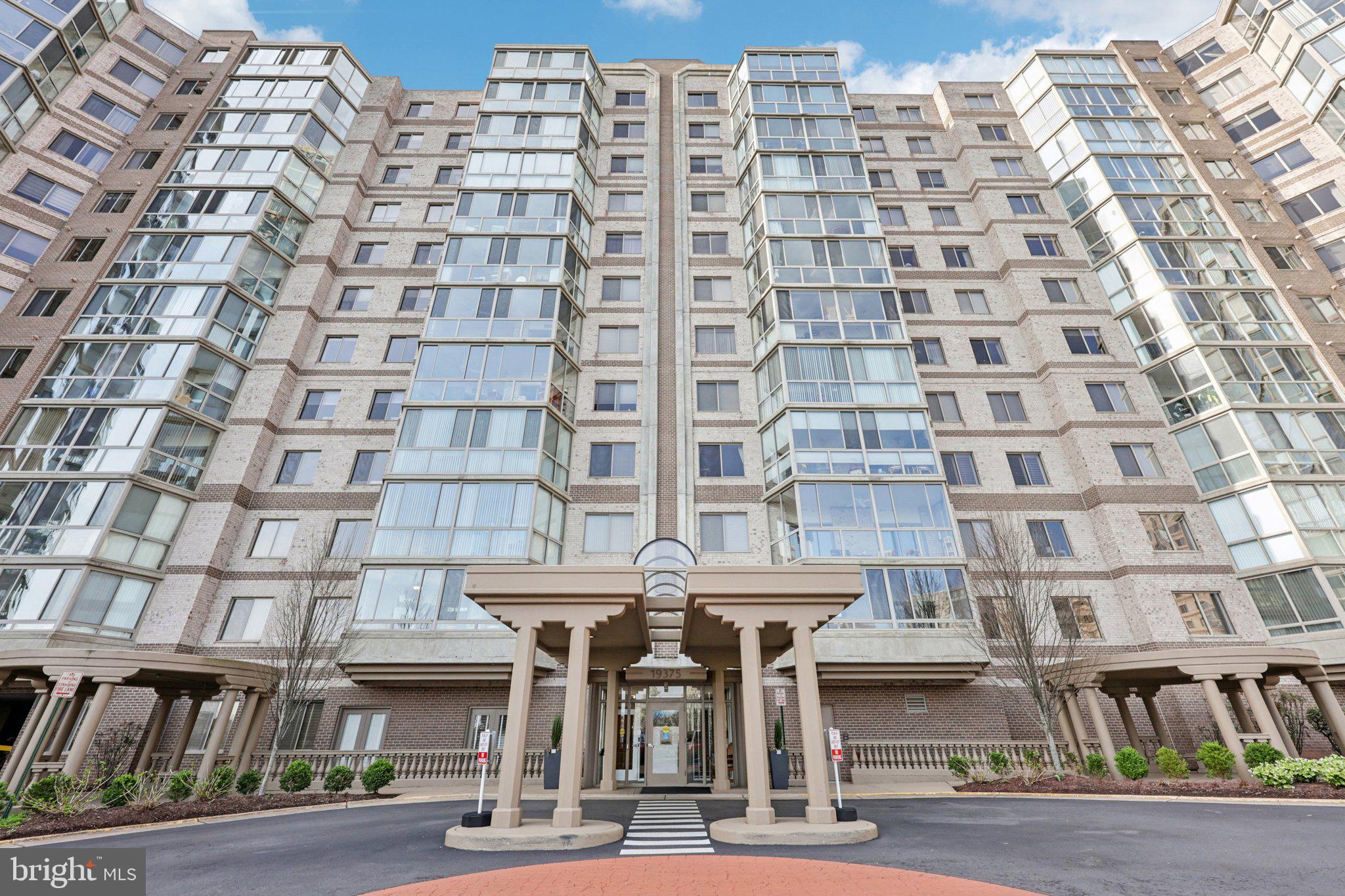 LANSDOWNE WOODS LEISURE WORLD - Residential