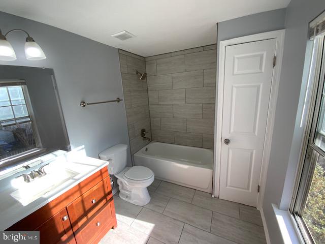 BURKE CENTRE - Residential