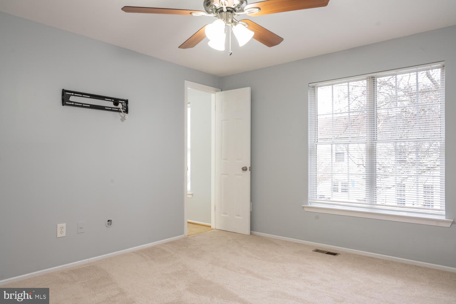 BURKE CENTRE - Residential