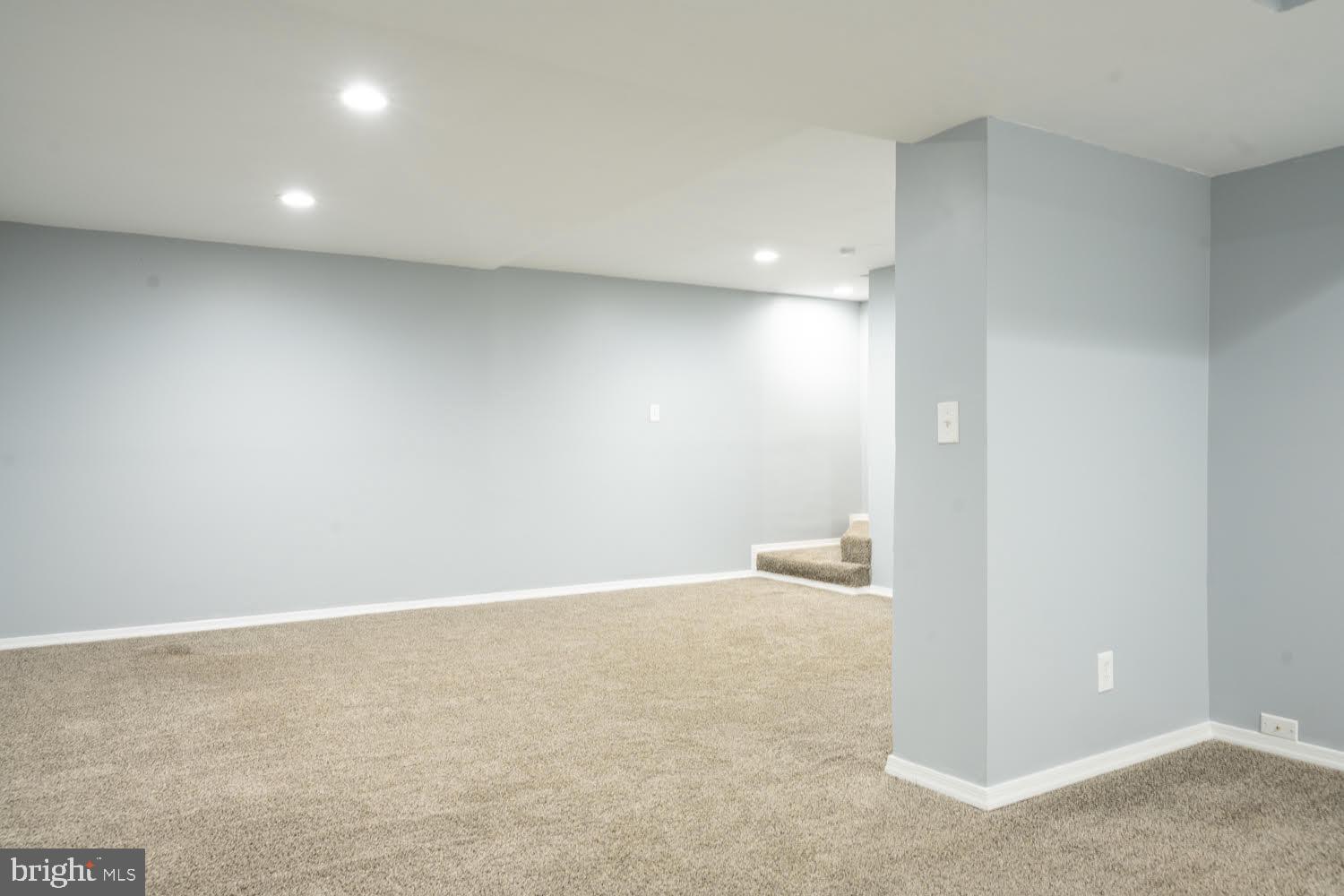 BURKE CENTRE - Residential