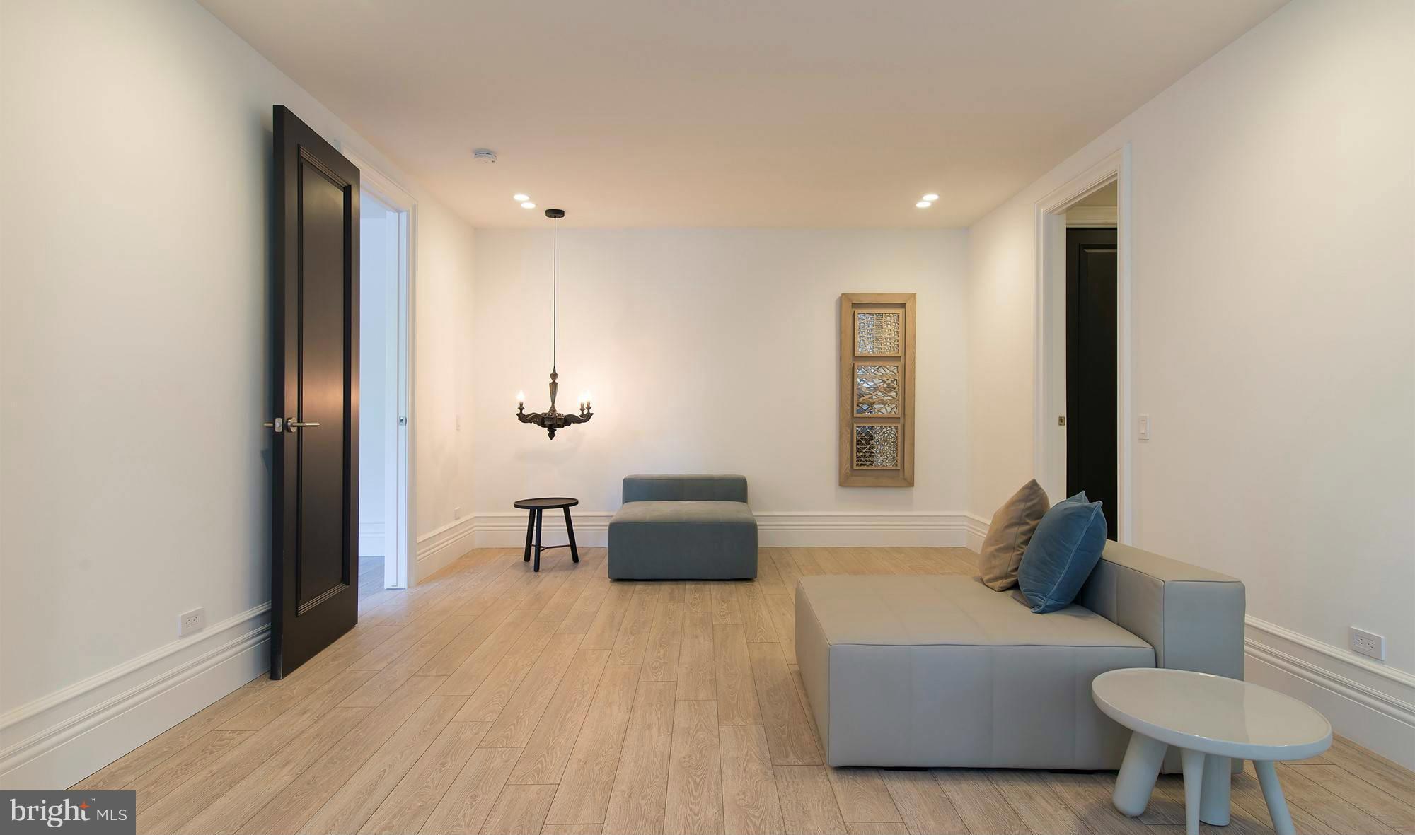 ESTATES AT LEIGH MILL - Residential