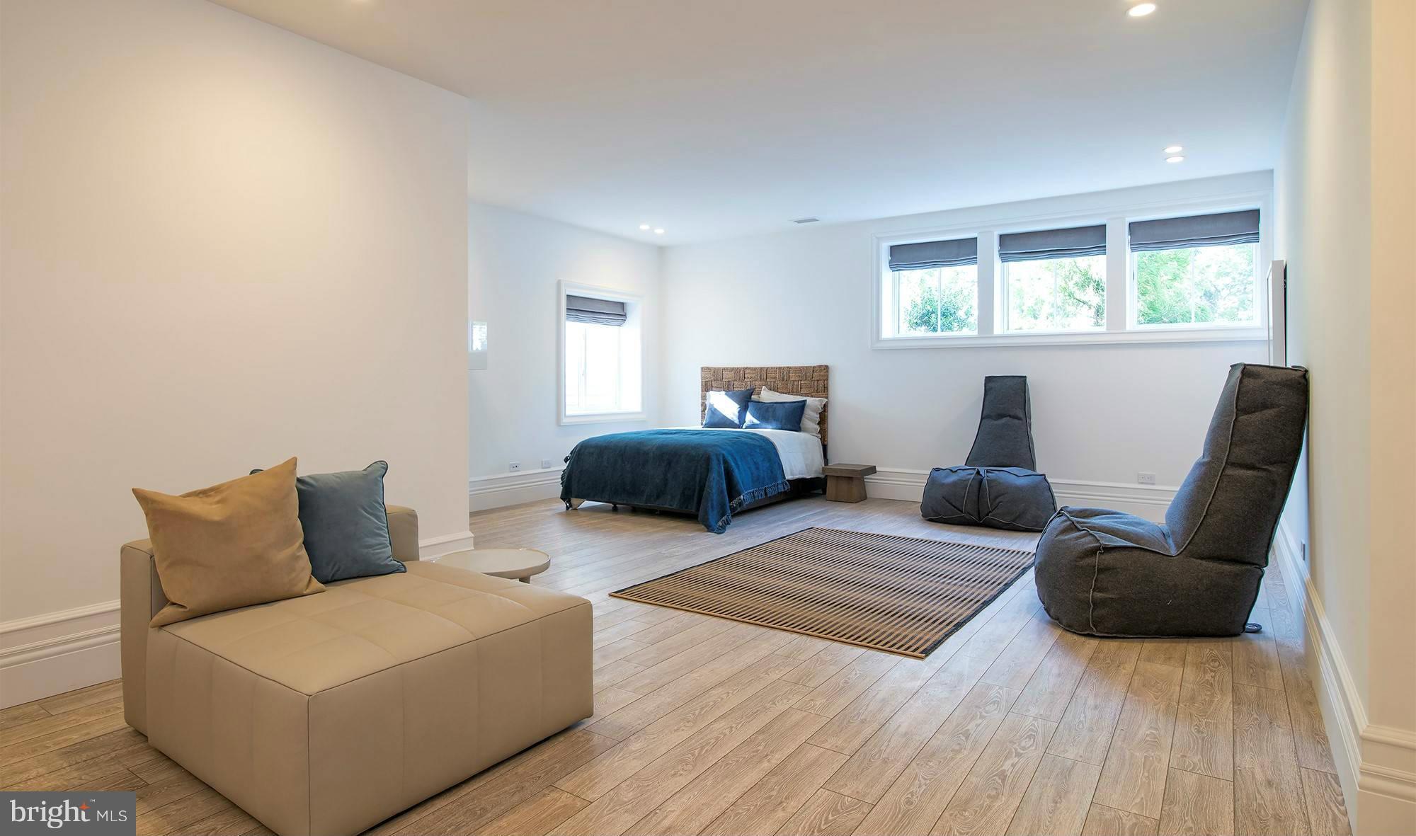 ESTATES AT LEIGH MILL - Residential