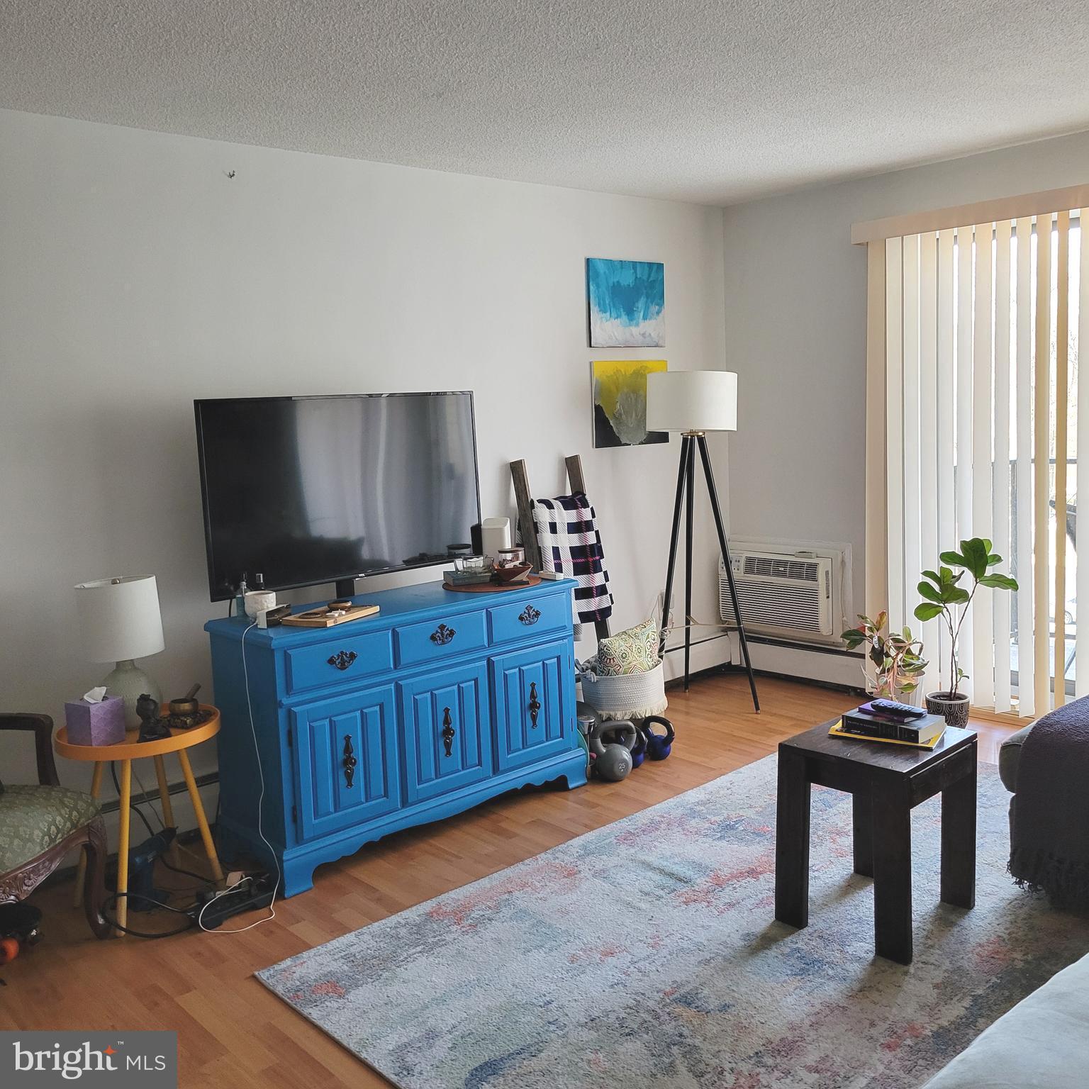 406 CHESTNUT STREET 406