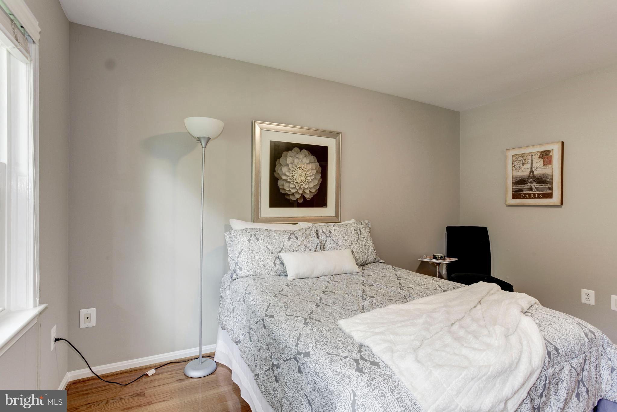 WOLF TRAP WOODS - Residential