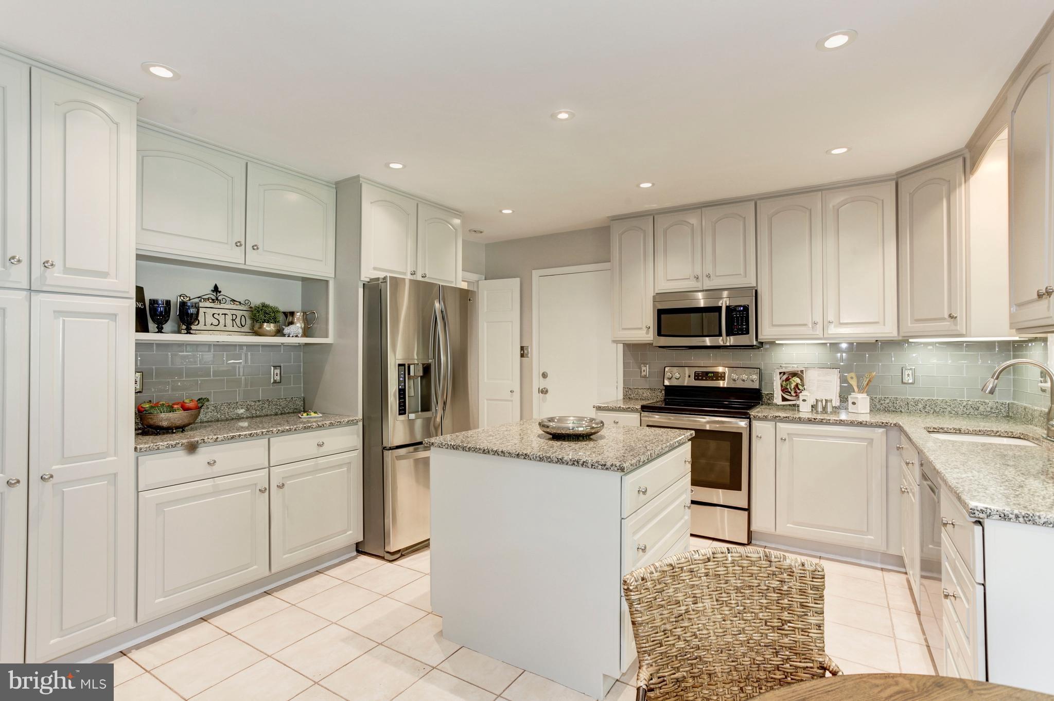 WOLF TRAP WOODS - Residential