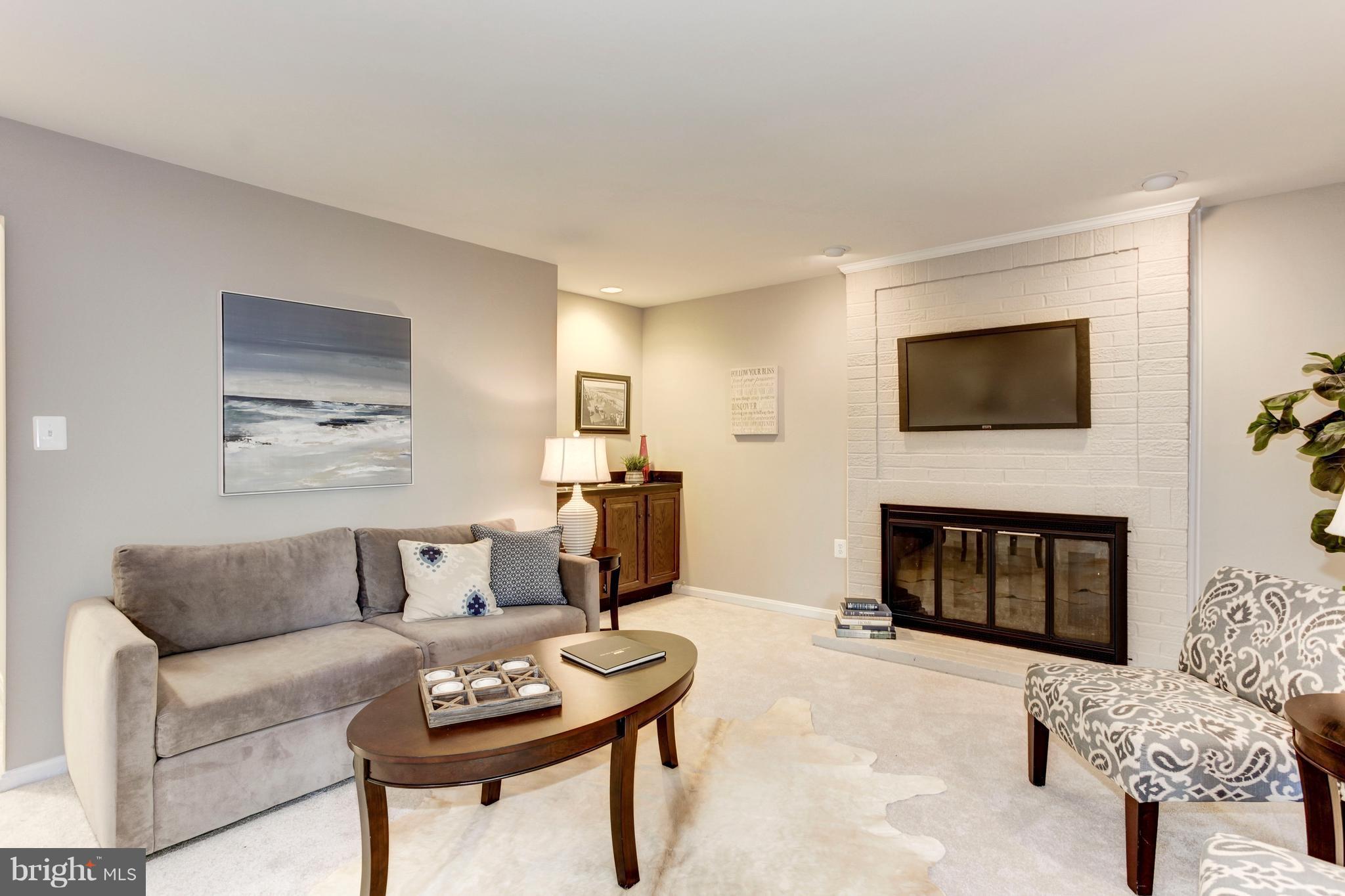 WOLF TRAP WOODS - Residential