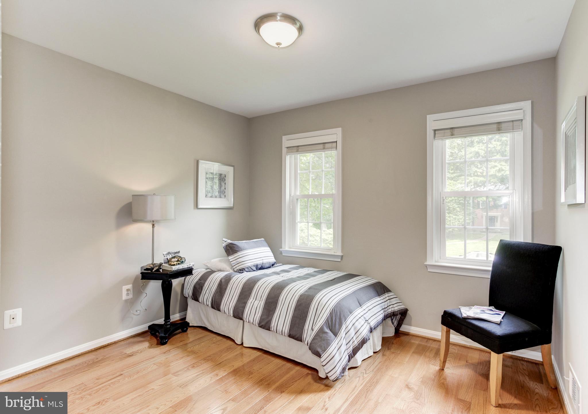 WOLF TRAP WOODS - Residential