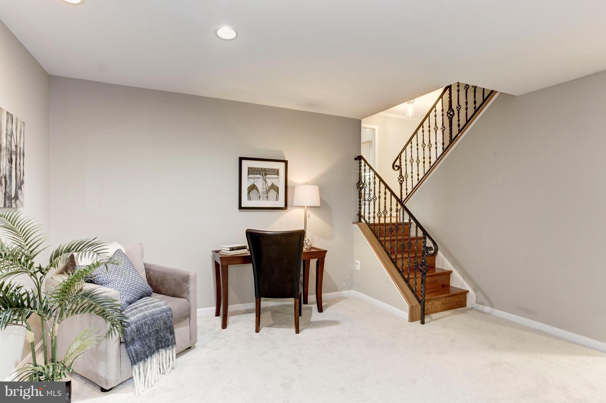 WOLF TRAP WOODS - Residential