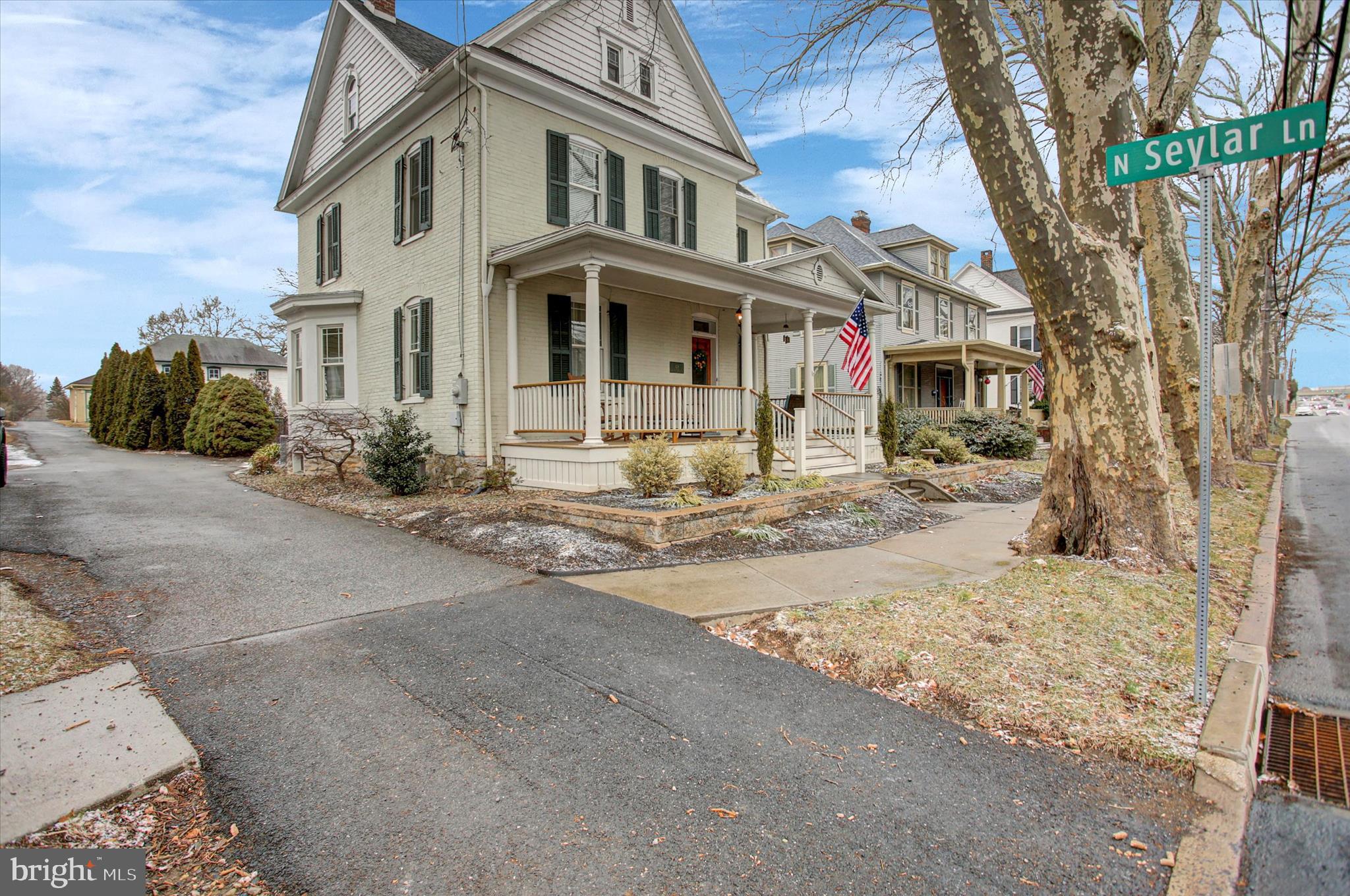 438 E BALTIMORE STREET