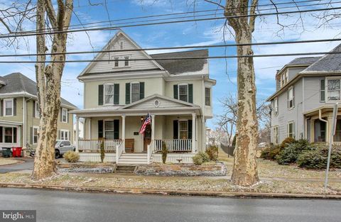 438 E BALTIMORE STREET GREENCASTLE PA 17225