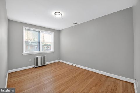 Tiny photo for 1017 Wicklow Road, BALTIMORE, MD 21229 (MLS # MDBA2187896)