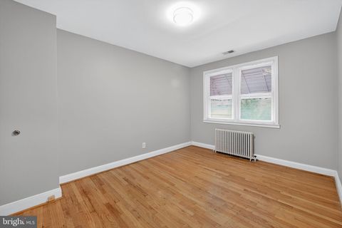 Tiny photo for 1017 Wicklow Road, BALTIMORE, MD 21229 (MLS # MDBA2187896)