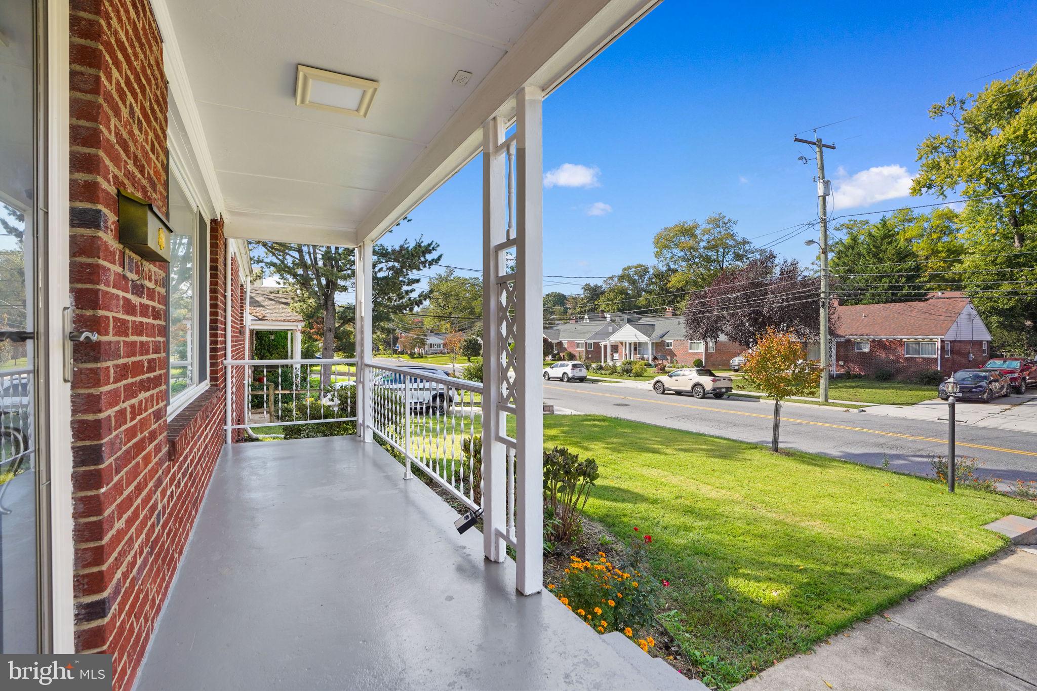1509 OAKVIEW DRIVE
