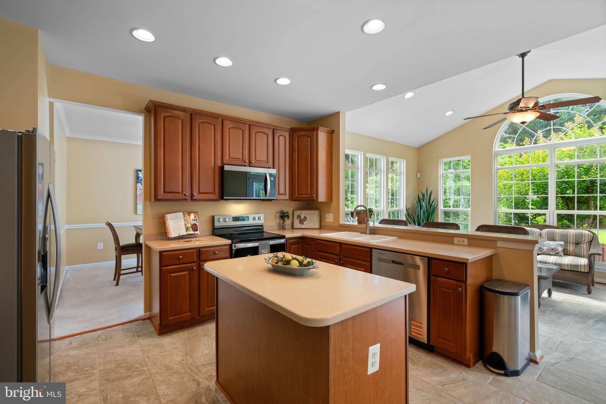5425 BALLS BLUFF COURT