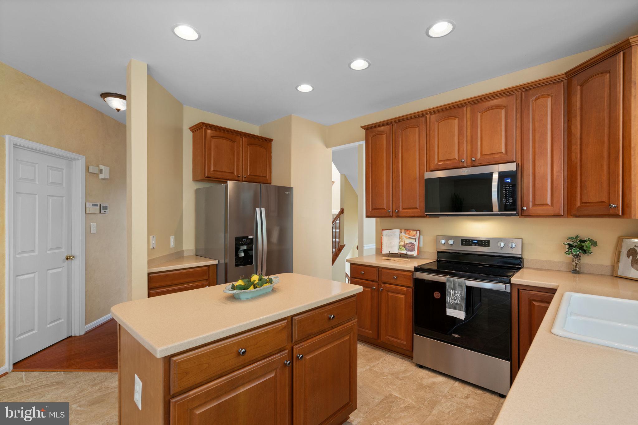 5425 BALLS BLUFF COURT