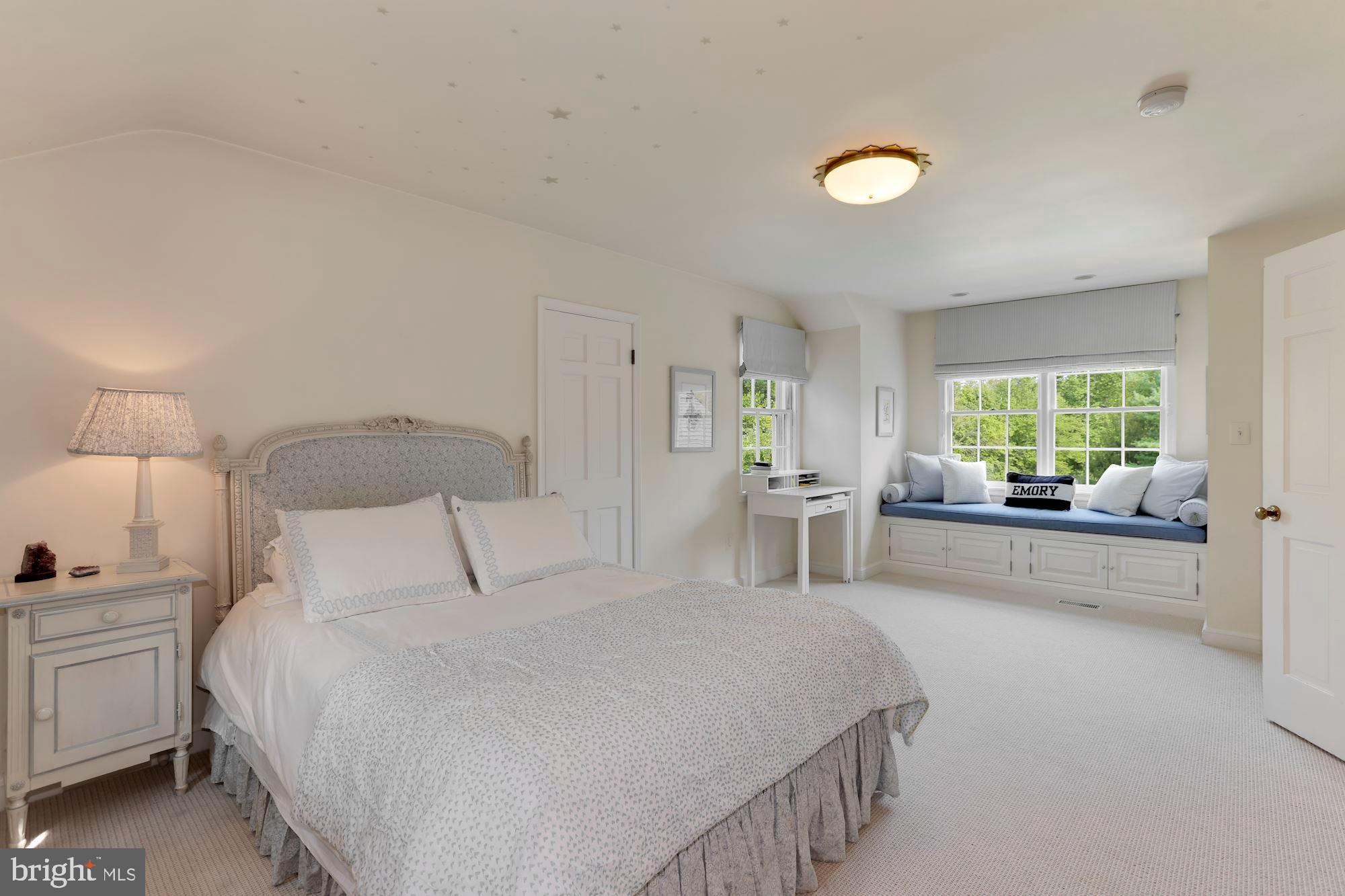 GREAT FALLS ESTATES - Residential