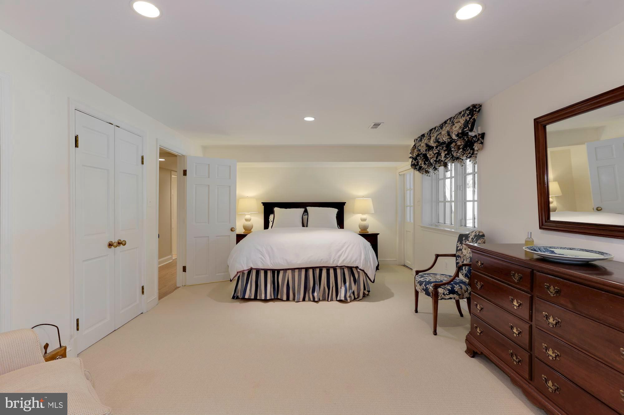 GREAT FALLS ESTATES - Residential