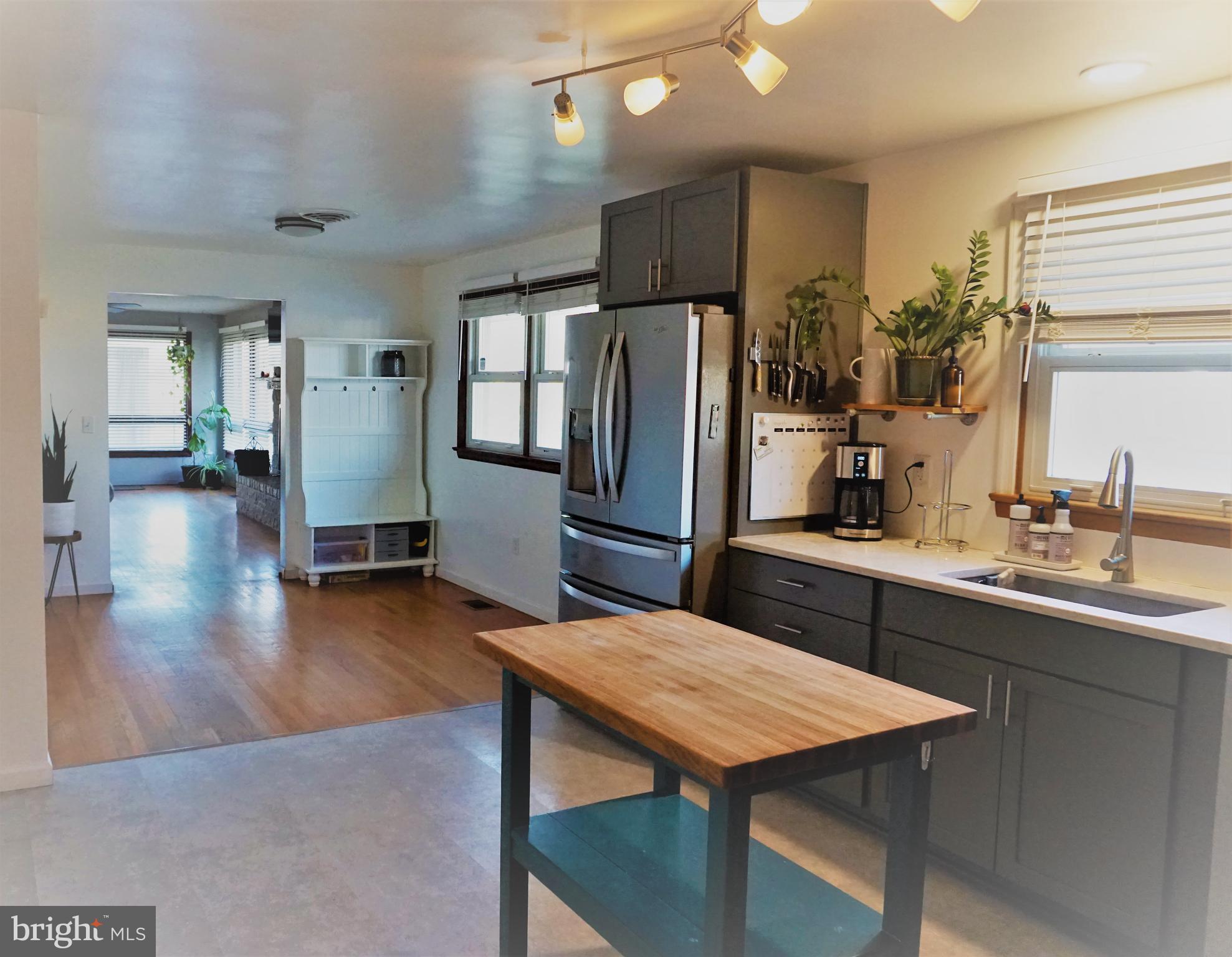 PIKEVIEW ACRES - Residential