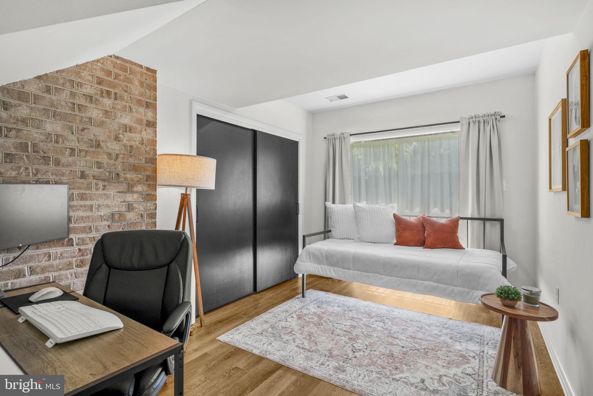 CHESAPEAKE OVERLOOK - Residential