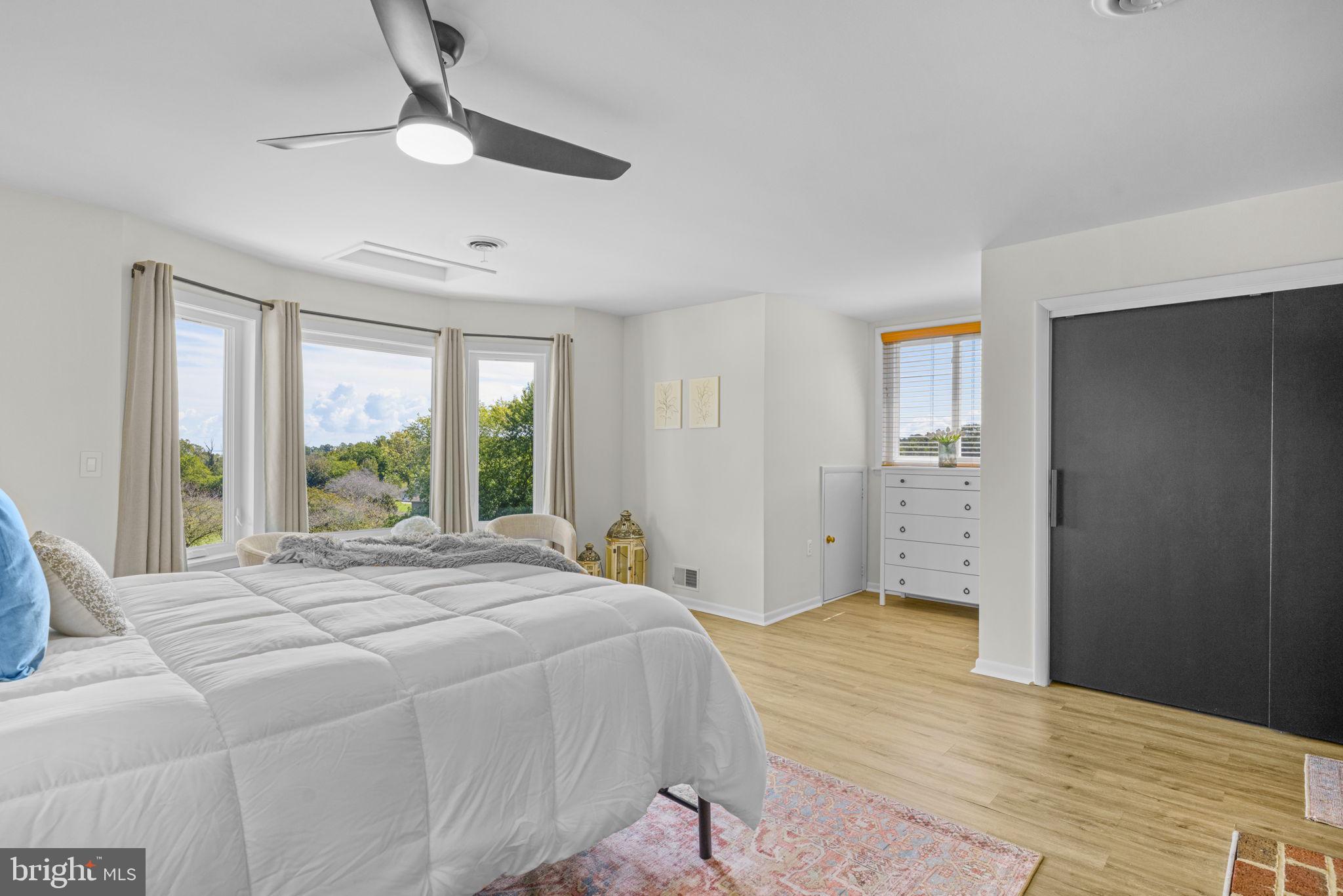 CHESAPEAKE OVERLOOK - Residential