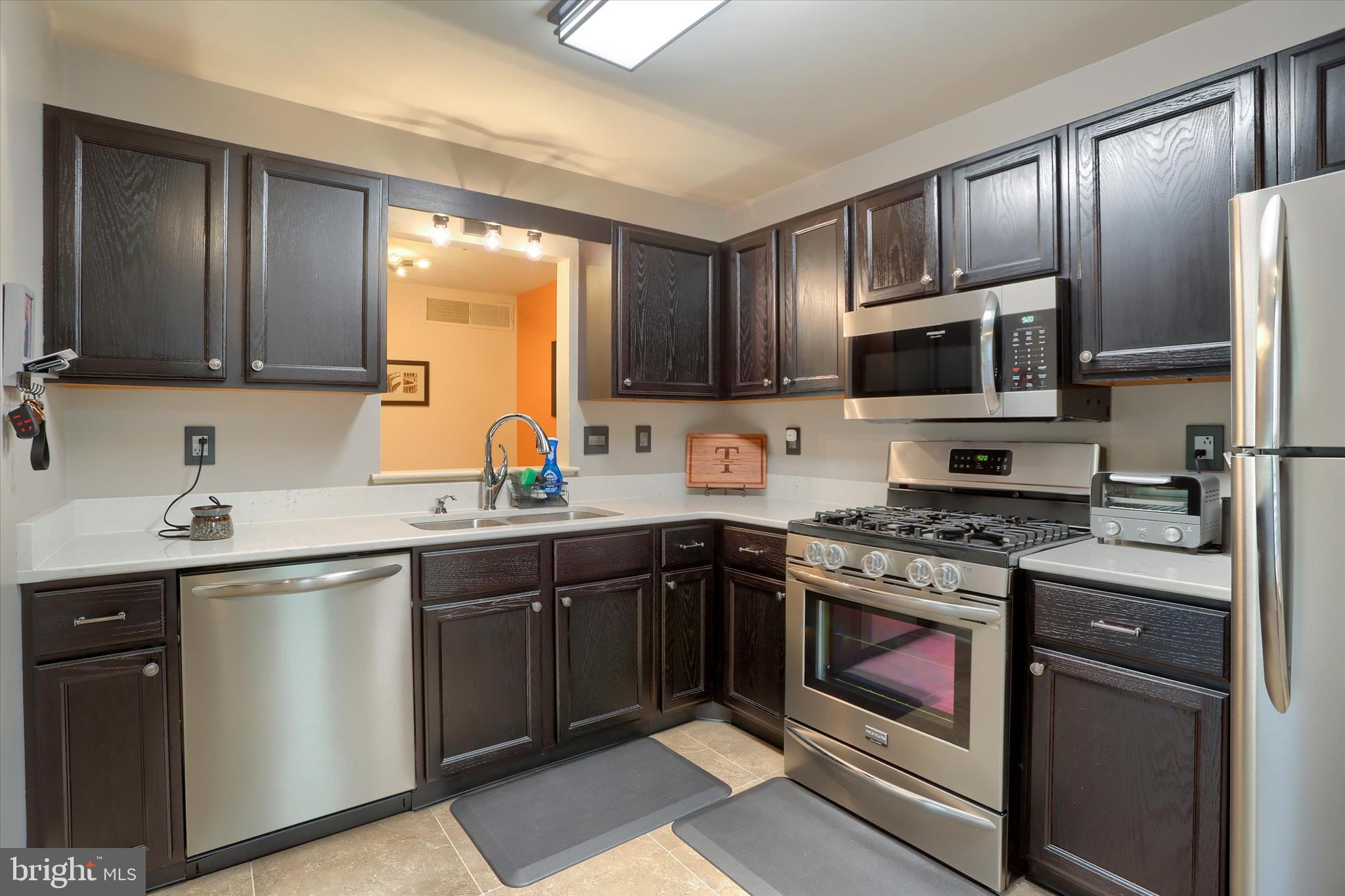 5805 HIDDEN LAKE DRIVE G