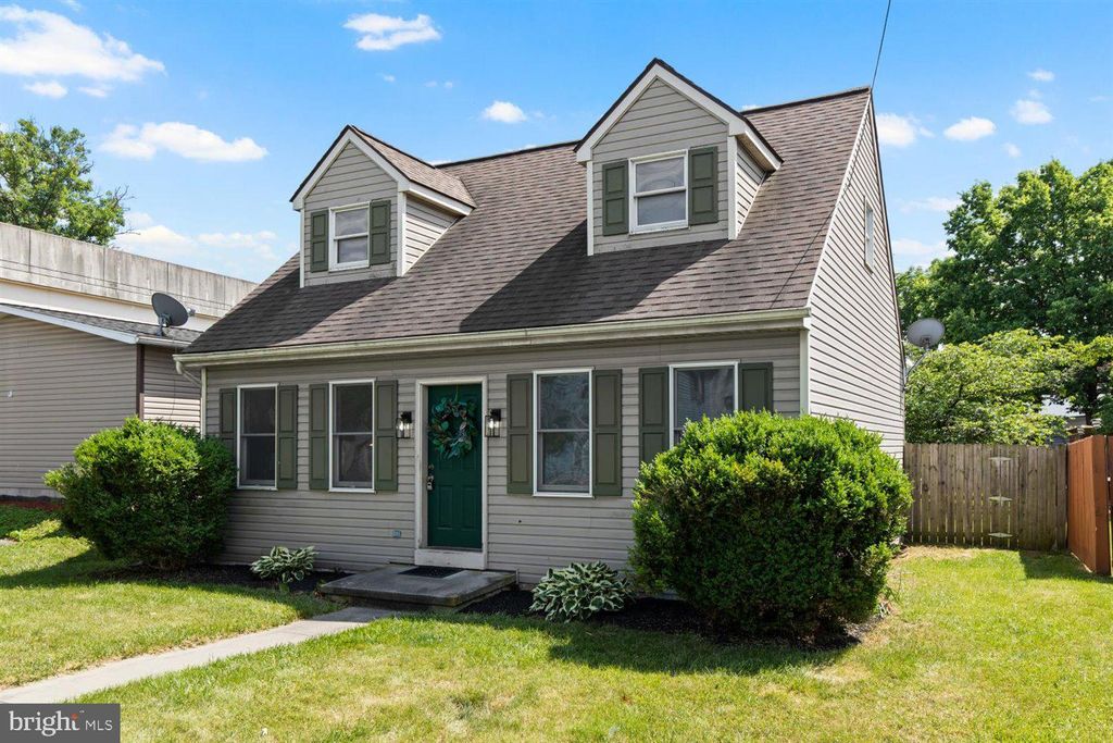 Photo of 708 Wood Street, Mount Joy, PA 17552 (MLS # PALA2052220)