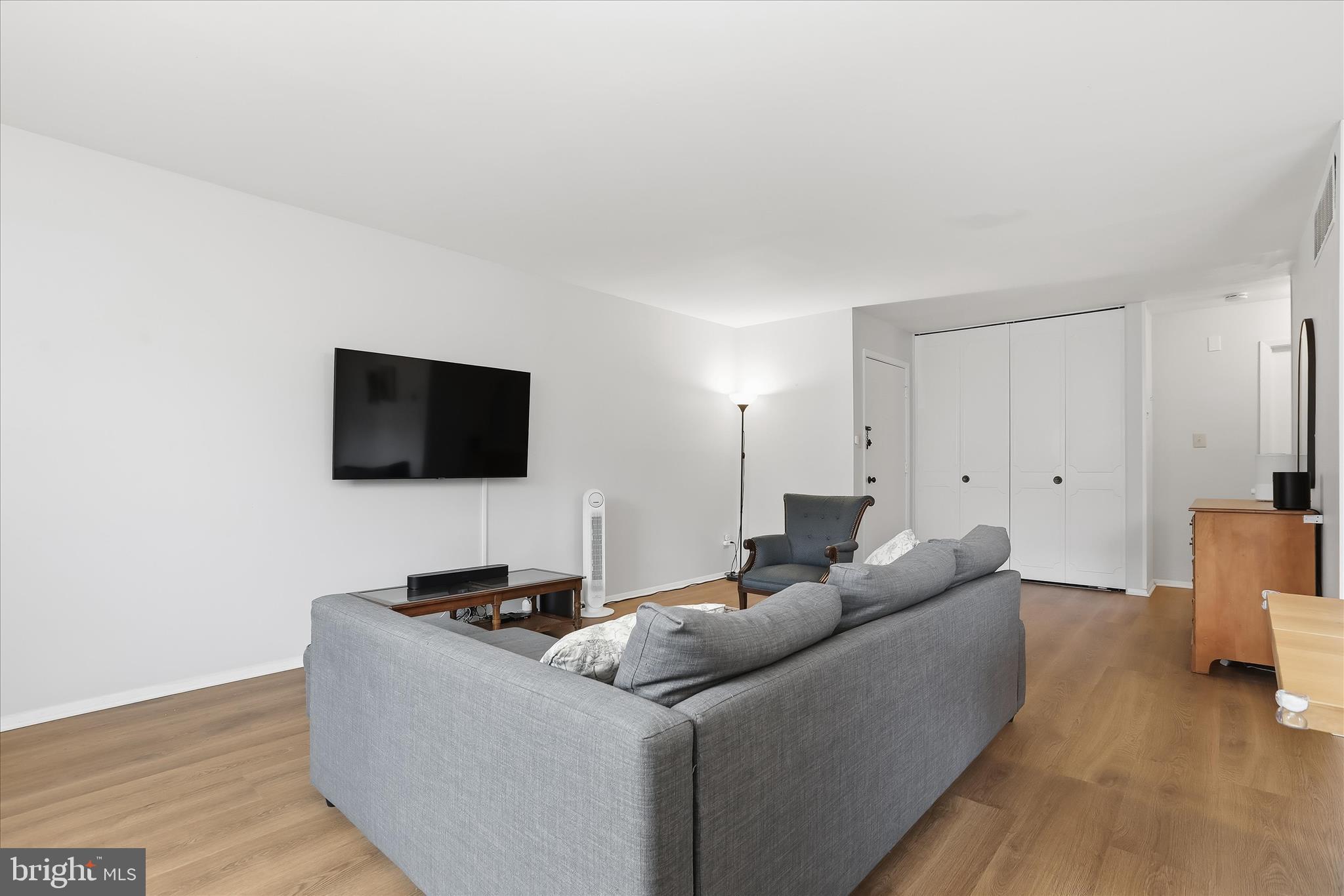 VILLAGES OF HOMELAND - Residential