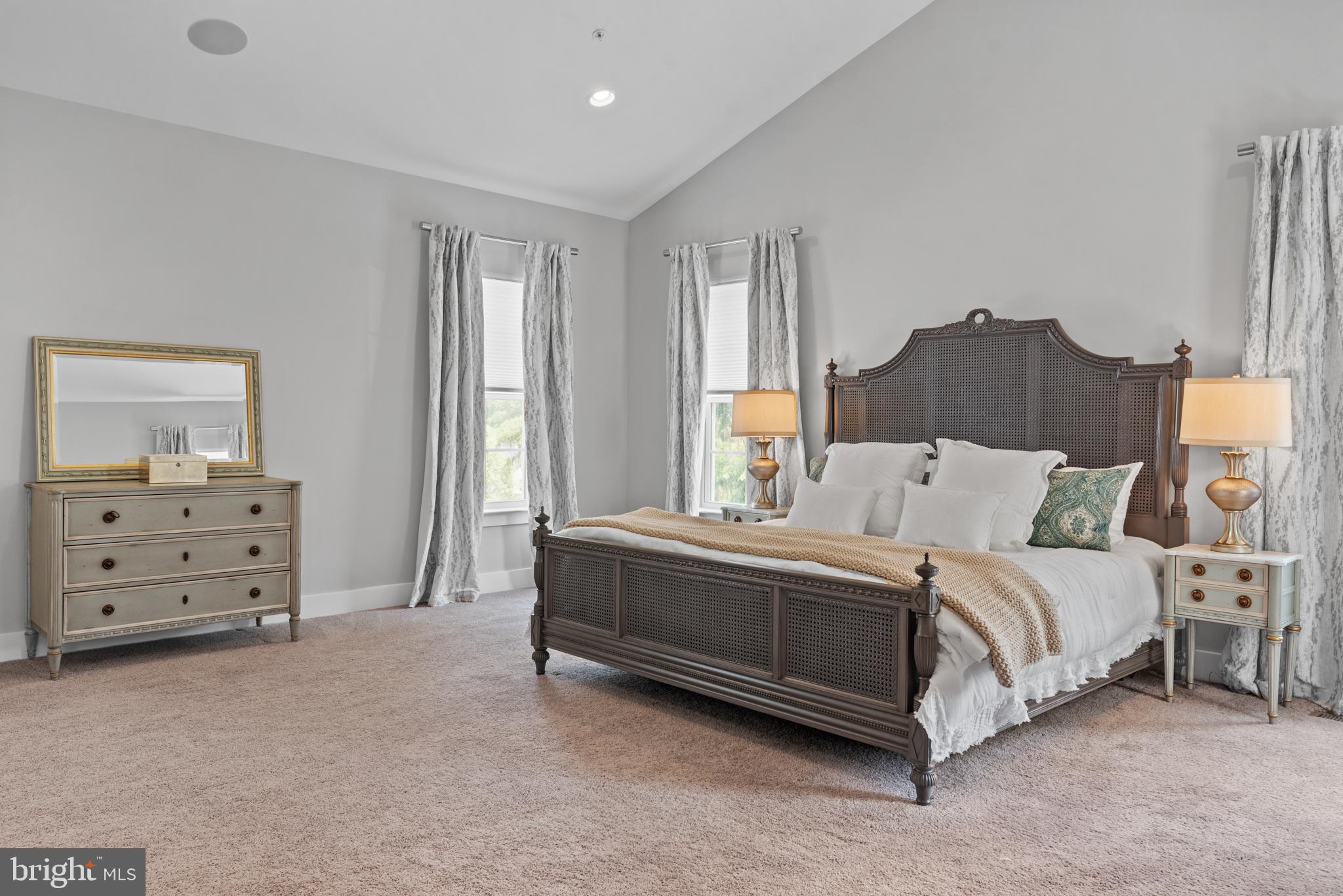 PRIMROSE HILL - Residential
