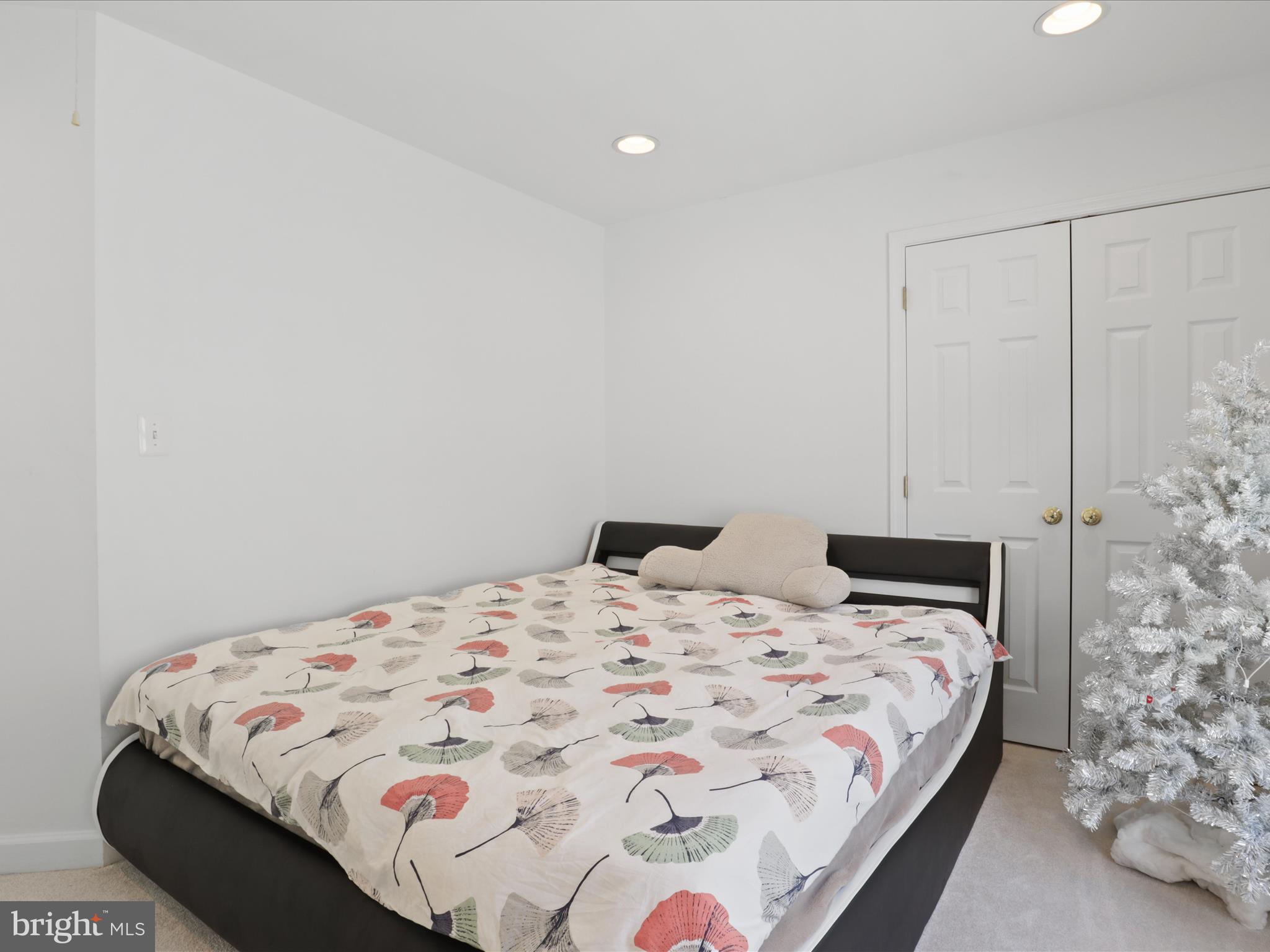 SOUTH VILLAGE - Residential