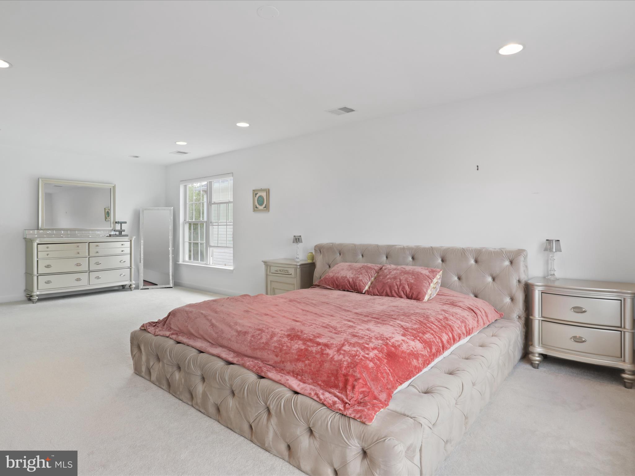 SOUTH VILLAGE - Residential