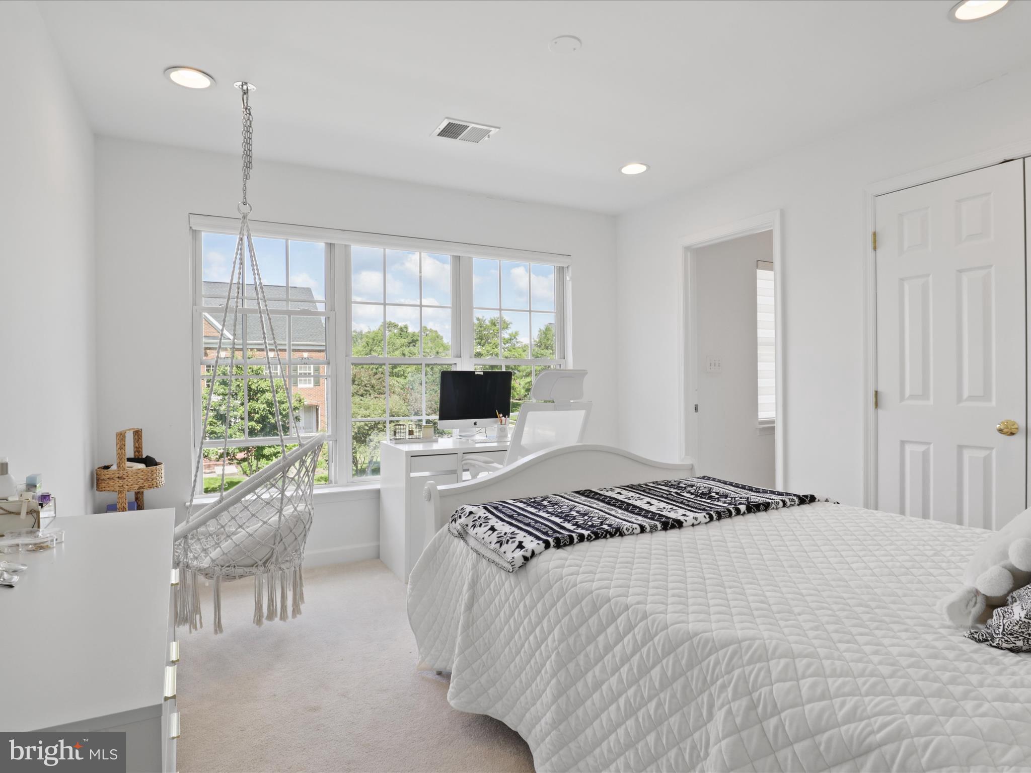 SOUTH VILLAGE - Residential