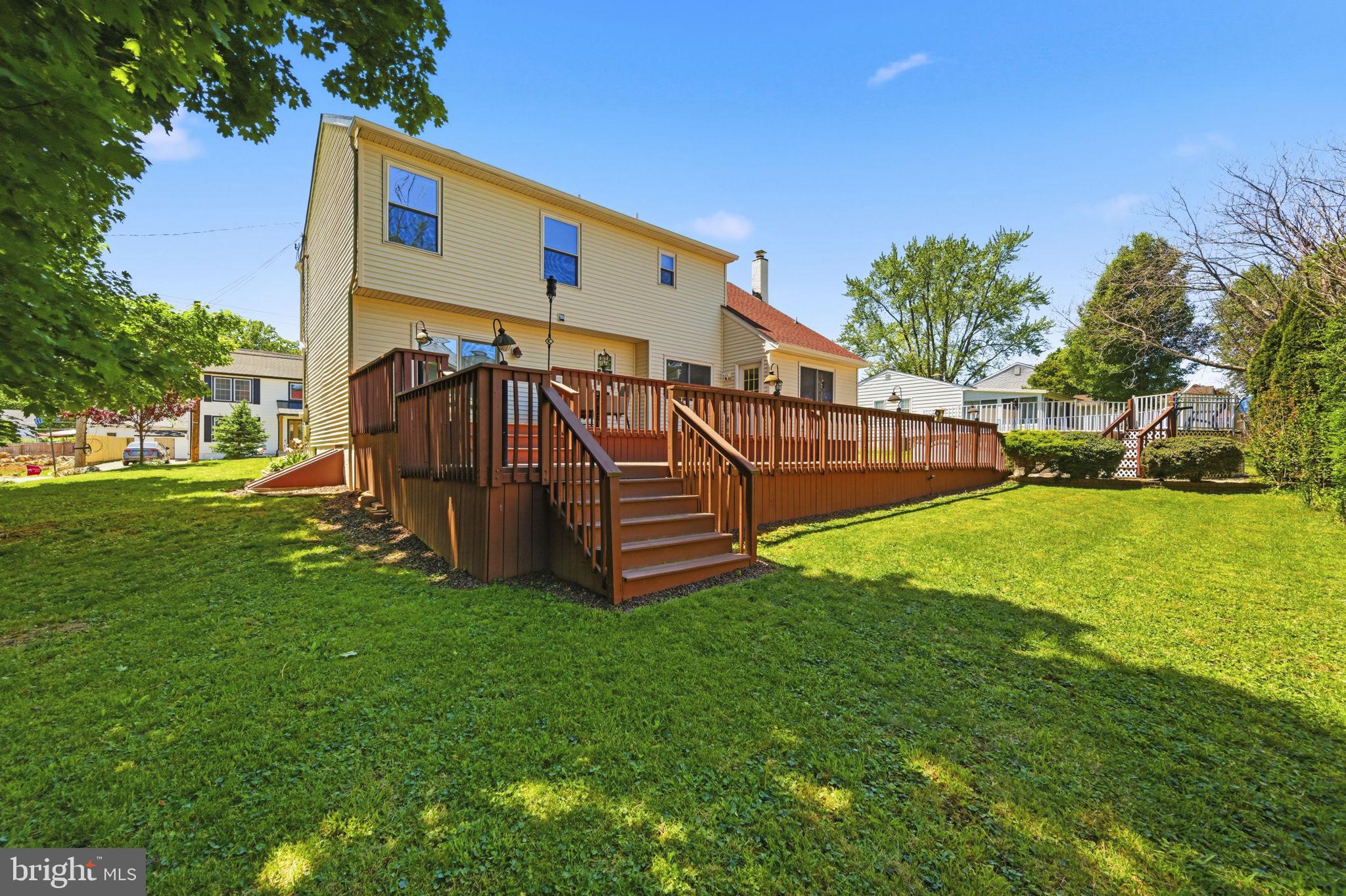 NESHAMINY FALLS - Residential