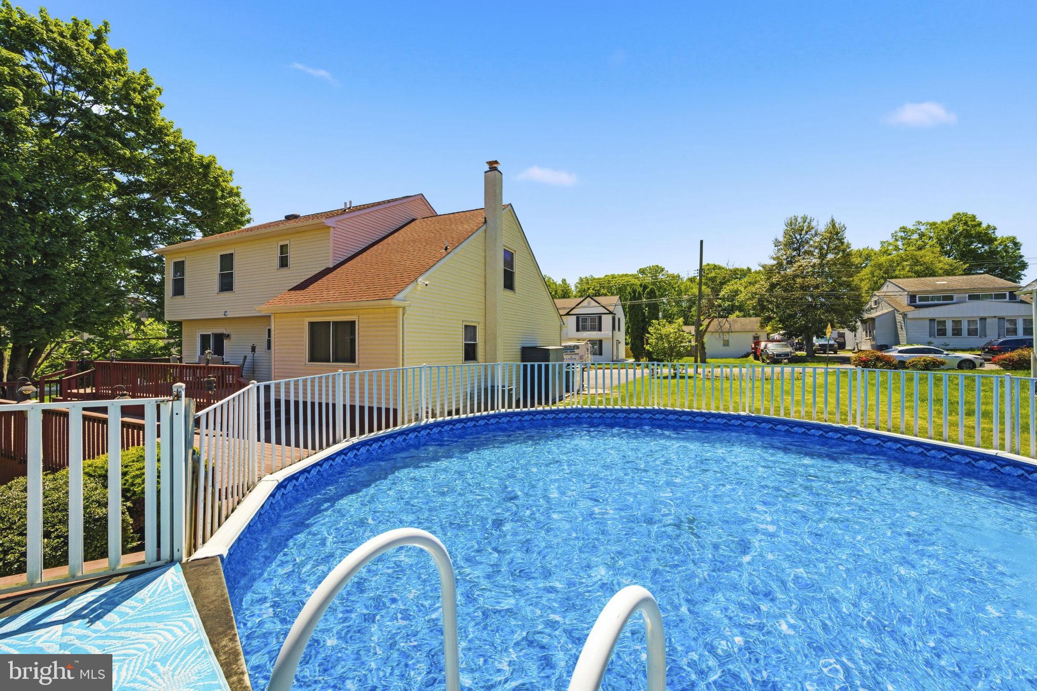 NESHAMINY FALLS - Residential