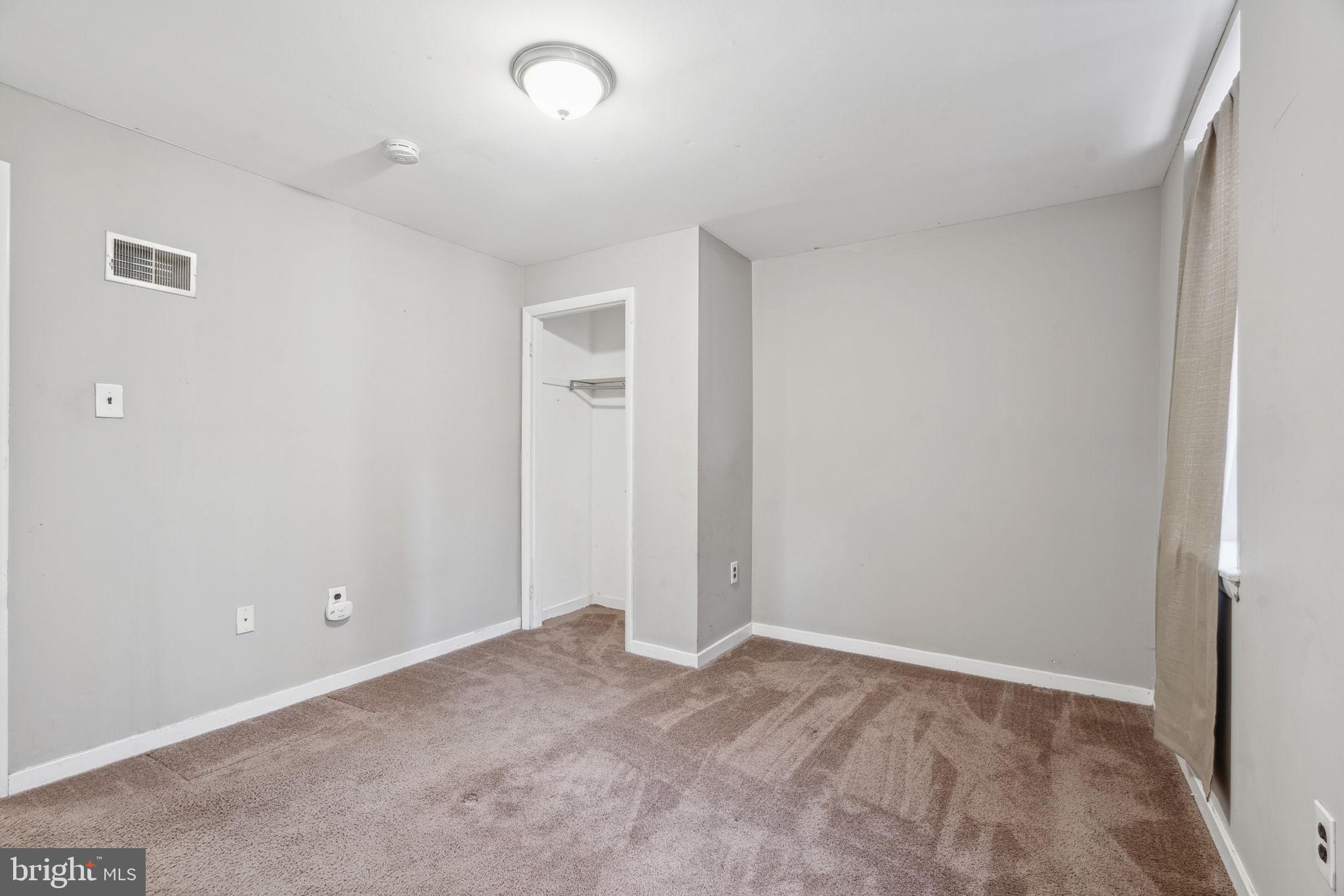 GRADUATE HOSPITAL - Residential Lease