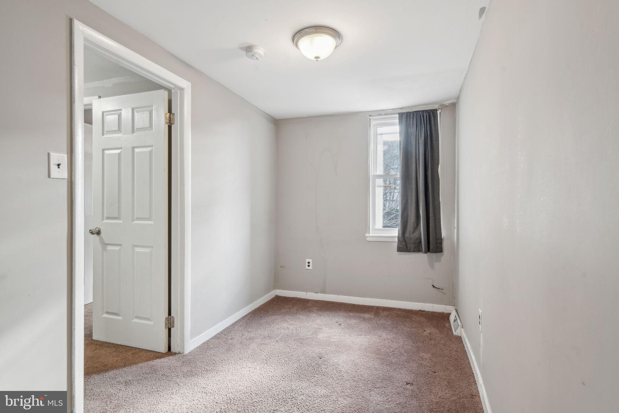 GRADUATE HOSPITAL - Residential Lease