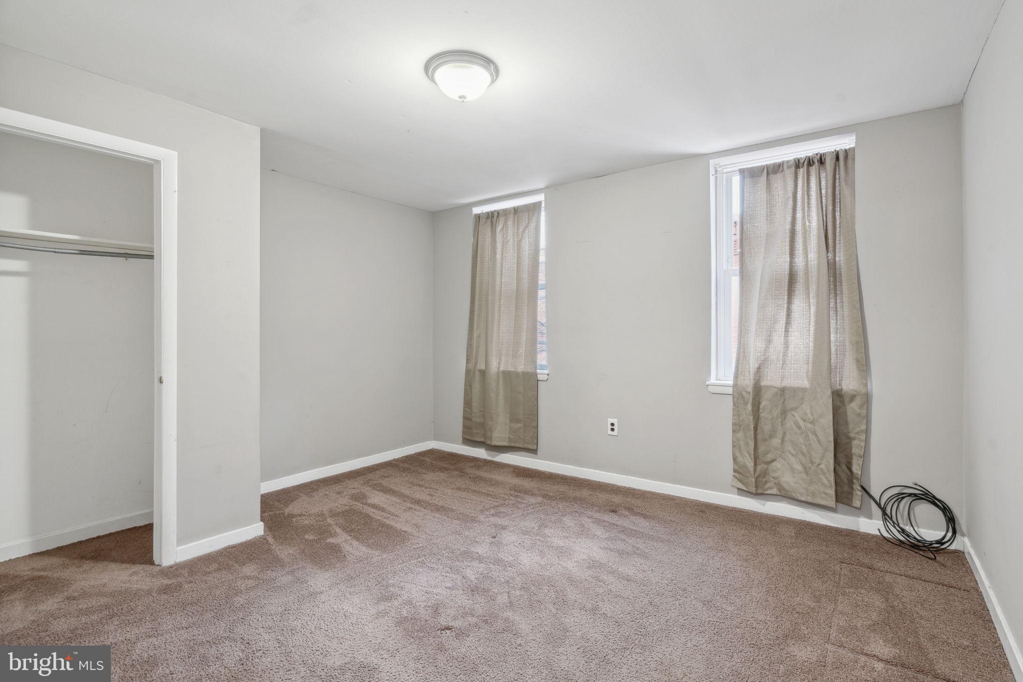 GRADUATE HOSPITAL - Residential Lease